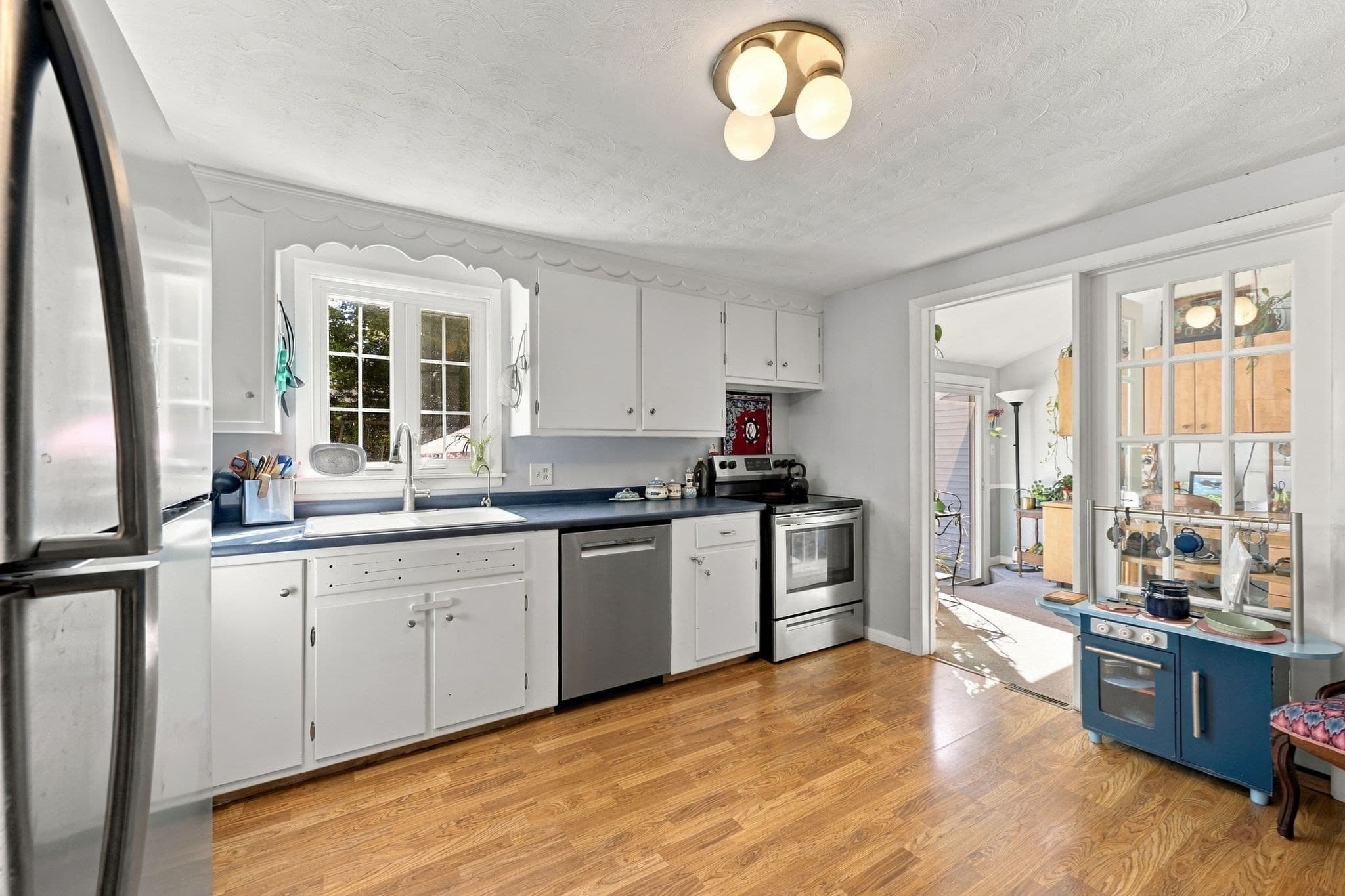 Single Family Residence at 13 Chileab Rd, South Hadley MA 01075, South Hadley, photo 8 of 39