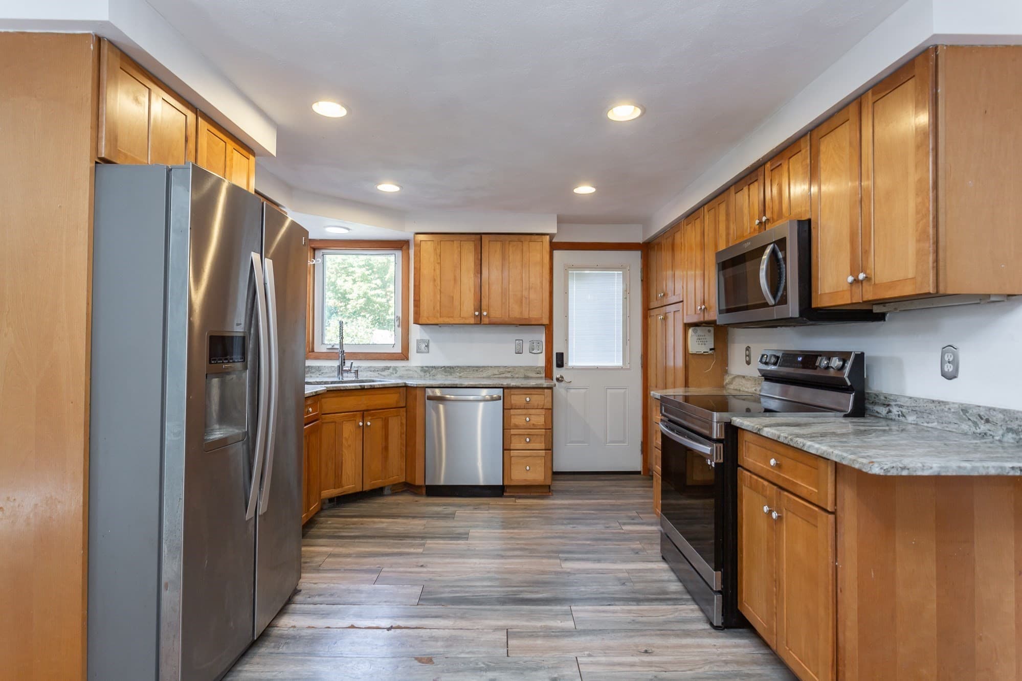 Single Family Residence at 359 Pike Ave, Attleboro MA 02703, Attleboro, photo 8 of 34