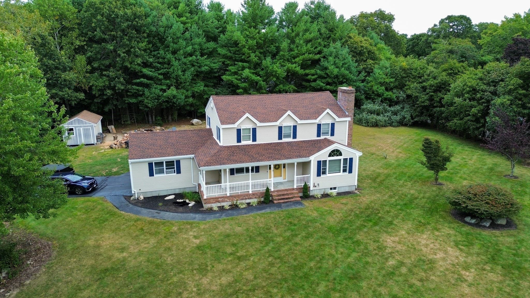 Single Family Residence at 37 Rhode Island Ave, Dartmouth MA 02747, Dartmouth, photo 2 of 22