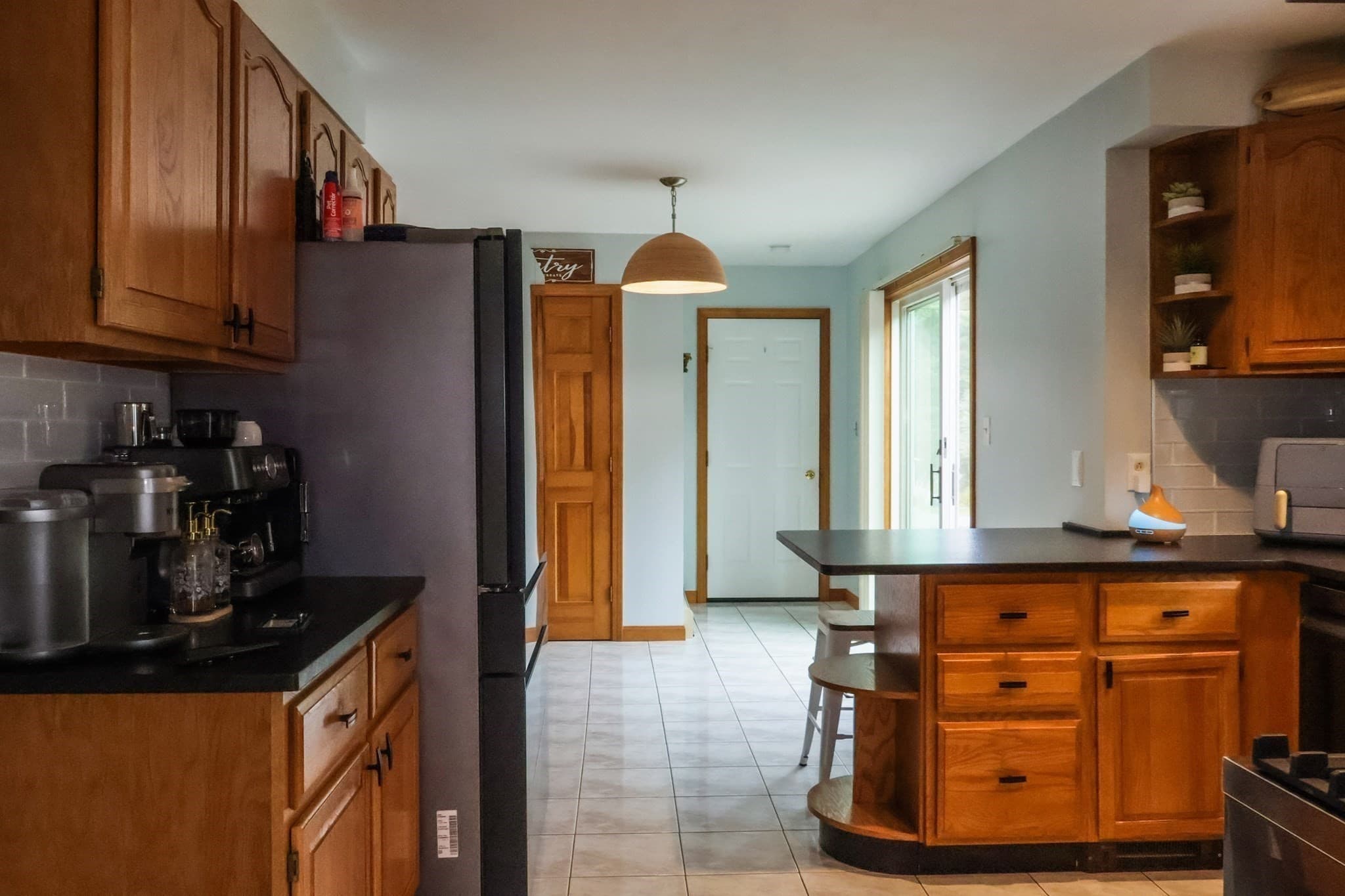 Single Family Residence at 37 Rhode Island Ave, Dartmouth MA 02747, Dartmouth, photo 7 of 22