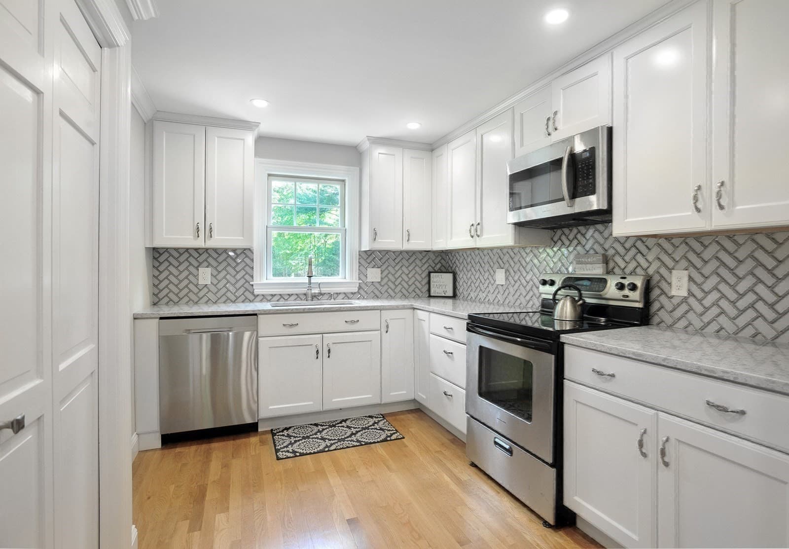 Single Family Residence at 41 Misty Meadow Rd, Pembroke MA 02359, Pembroke, photo 23 of 39