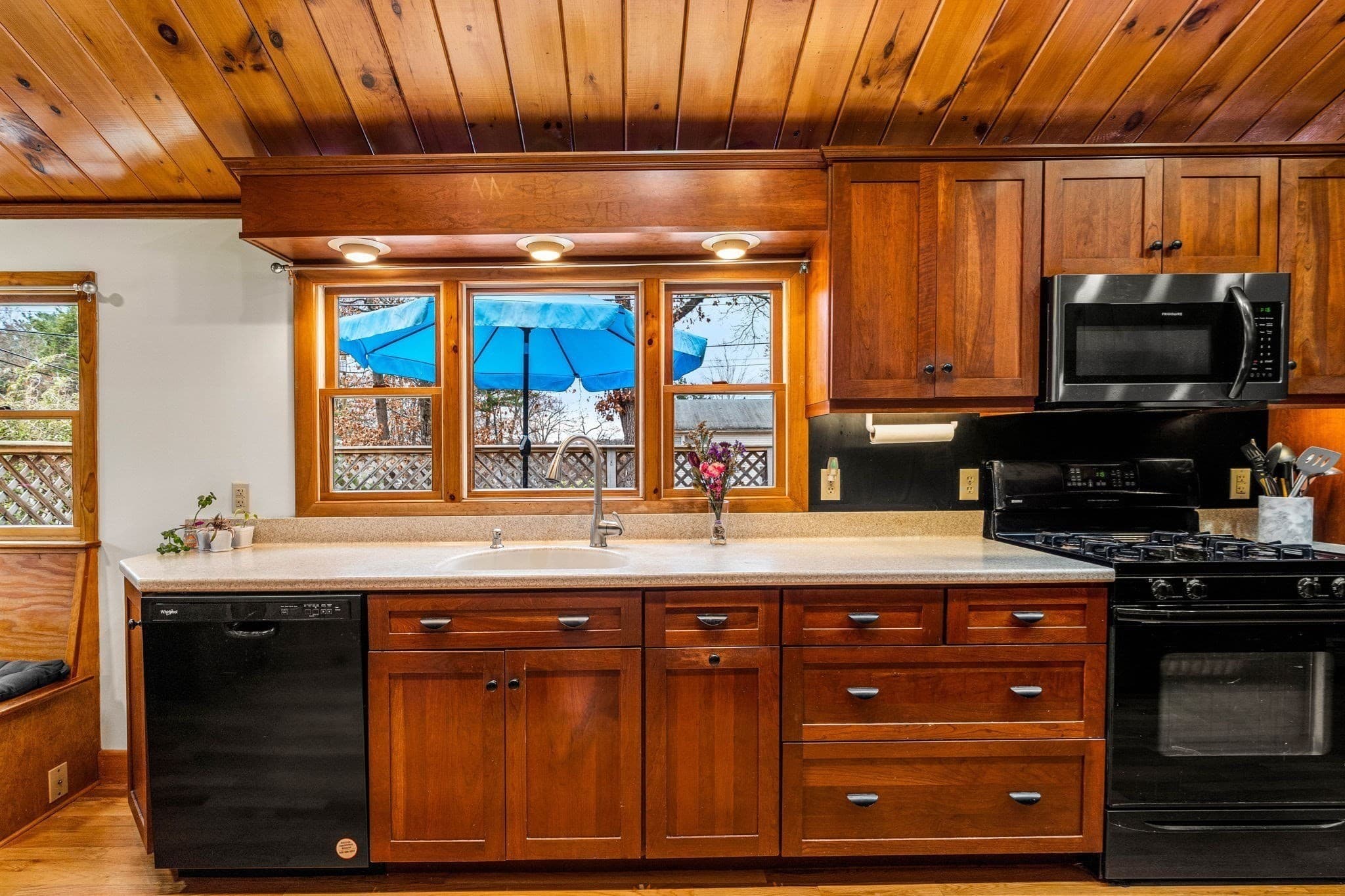 Single Family Residence at 57 Richardson Ave, Dracut MA 01826, Dracut, photo 2 of 25