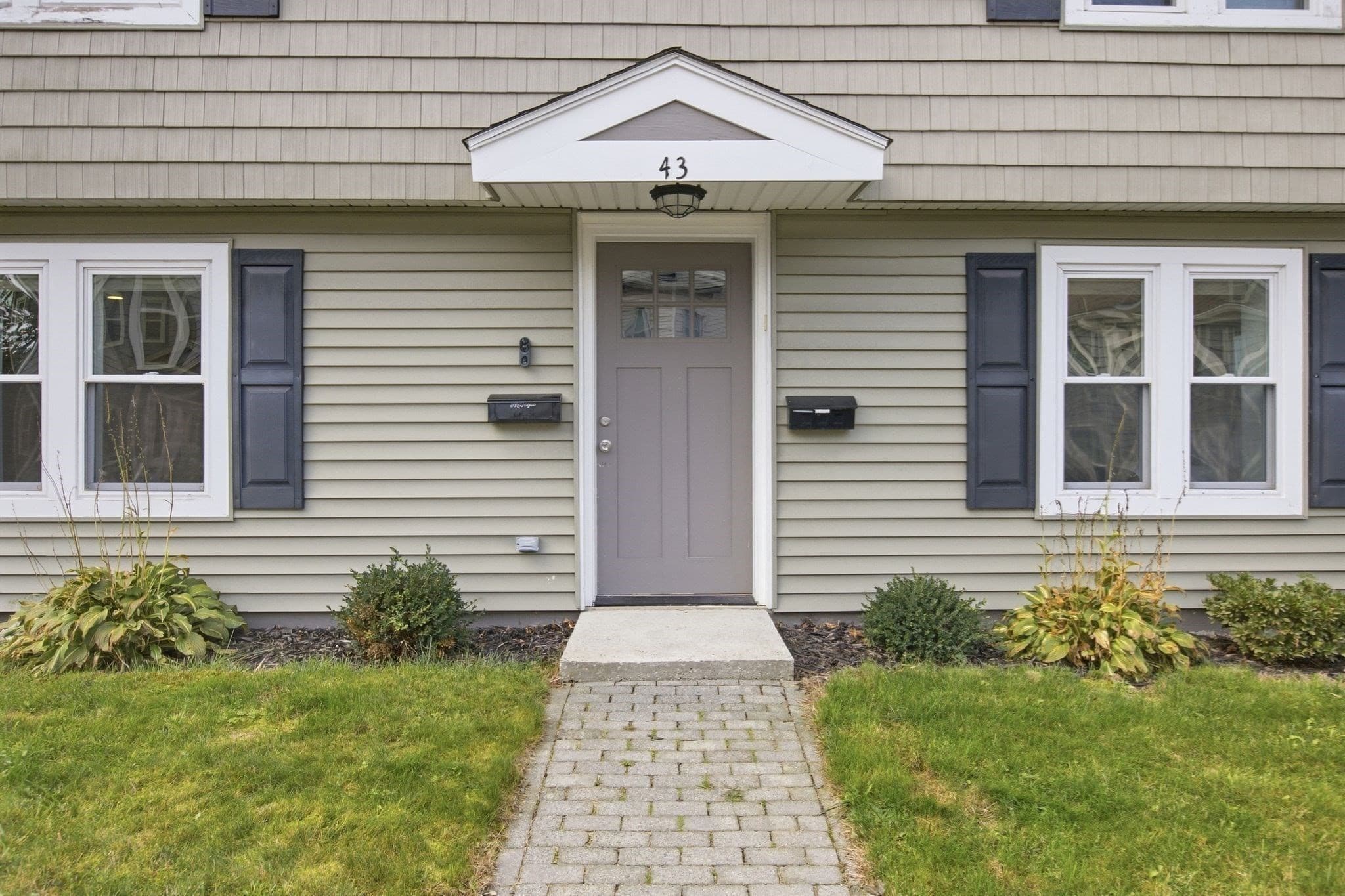 Condominium at 43 Sagamore Ave # 1, Winthrop MA 02152, Winthrop, photo 6 of 25