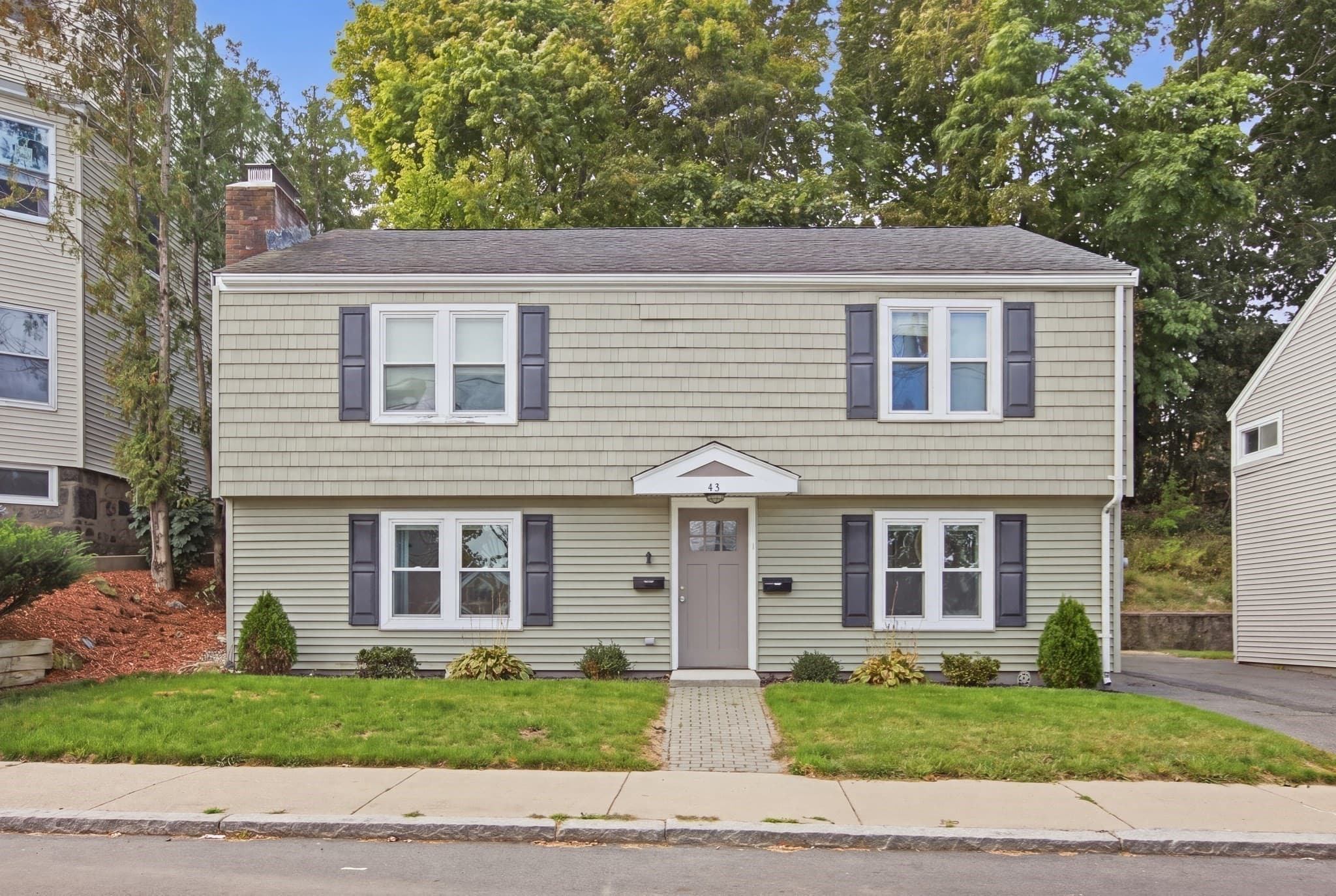 Condominium at 43 Sagamore Ave # 1, Winthrop MA 02152, Winthrop, photo 5 of 25