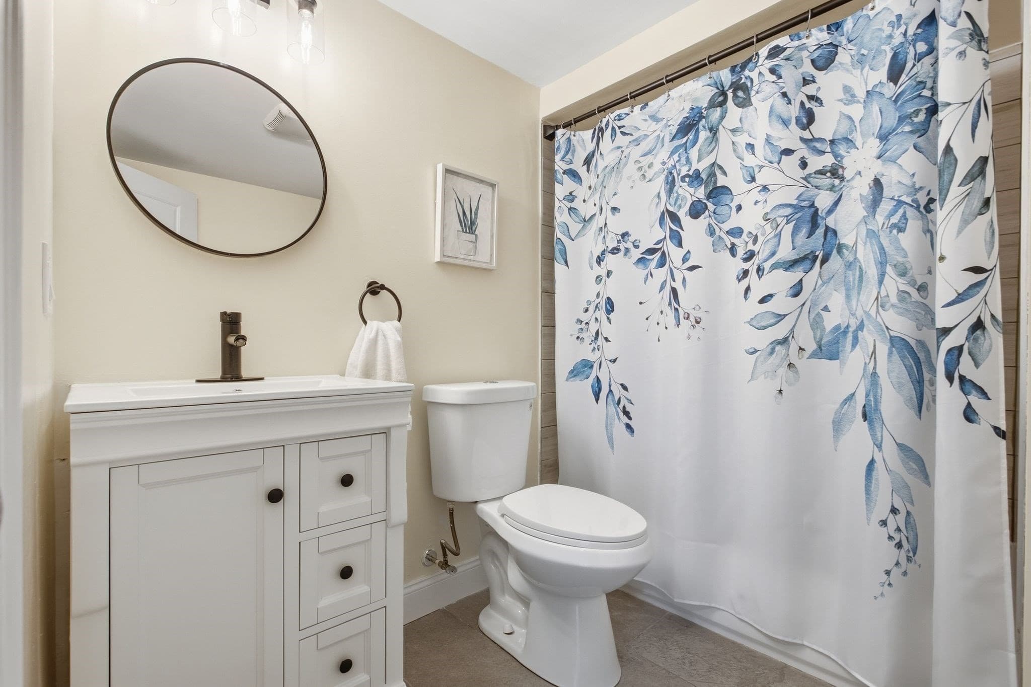 Condominium at 43 Sagamore Ave # 1, Winthrop MA 02152, Winthrop, photo 15 of 25