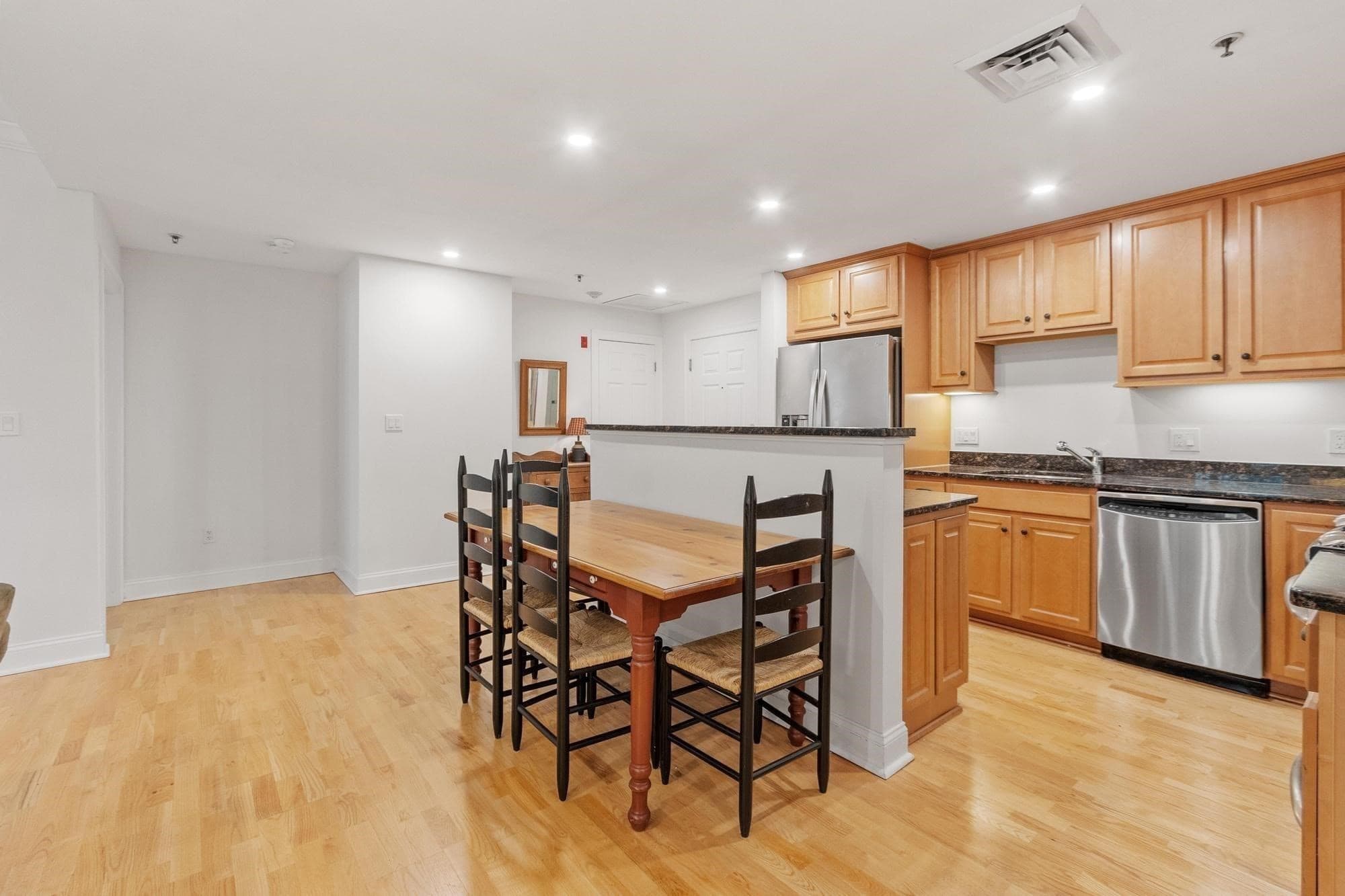 Condominium at 95 Conant St # 214, Concord MA 01742, Concord, photo 6 of 39