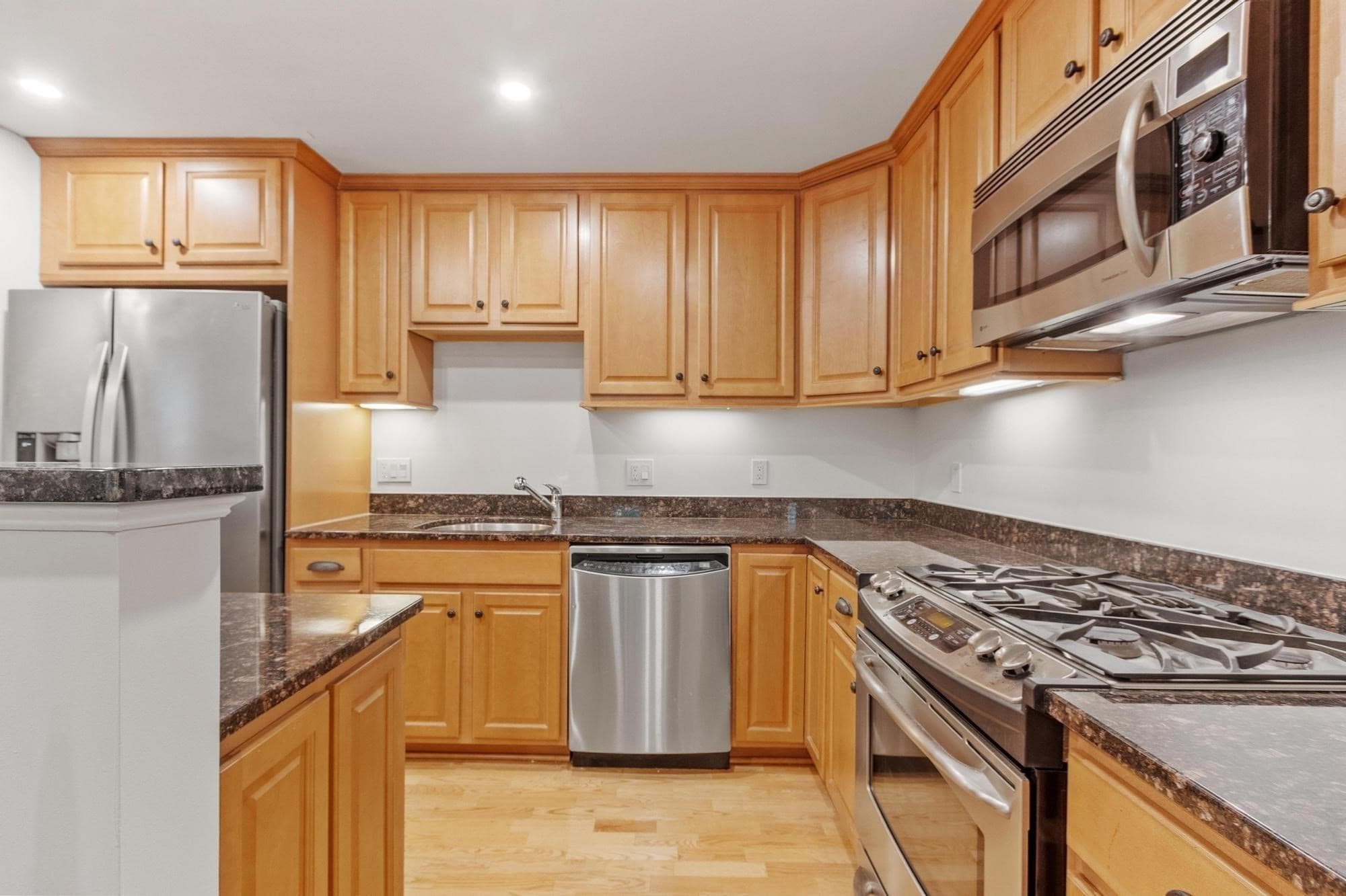Condominium at 95 Conant St # 214, Concord MA 01742, Concord, photo 5 of 39