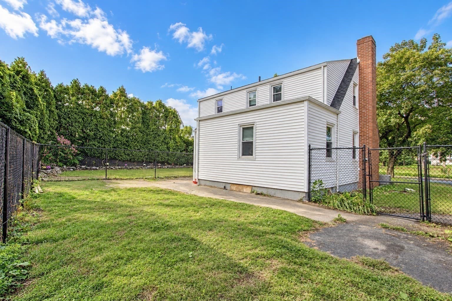 Single Family Residence at 176 Meadow St, Westfield MA 01085, Westfield, photo 39 of 42