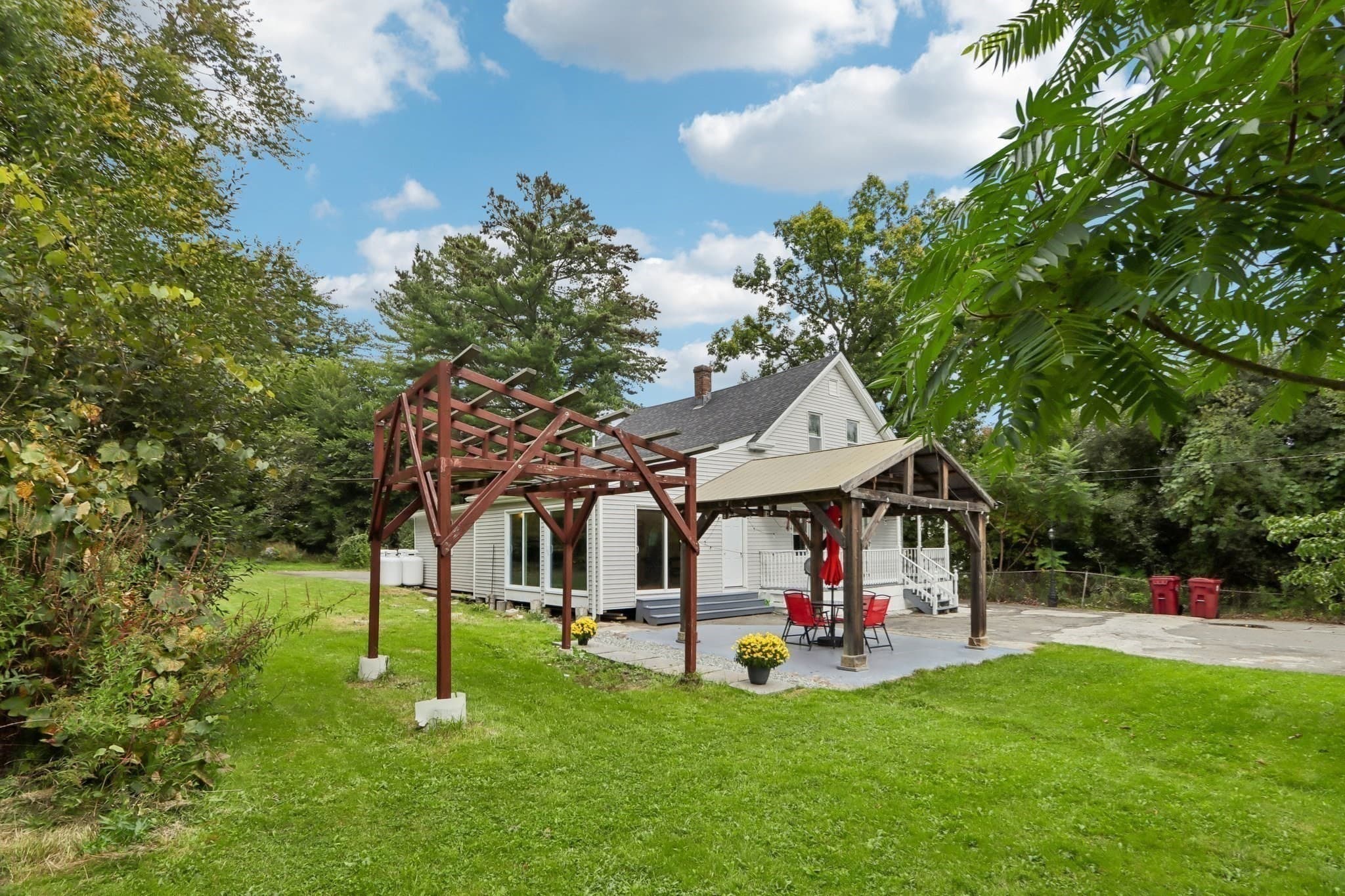 31 Parham Rd, Tyngsborough MA 01879