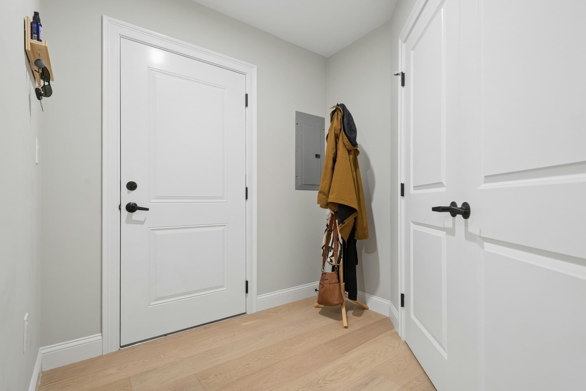 Condominium at 5205 Washington # 305, Boston MA 02132, Boston, photo 5 of 18