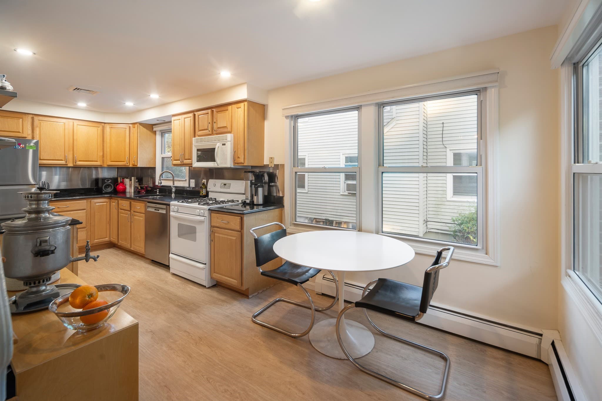 Condominium at 29 Pinecliff Road # 29, Boston MA 02132, Boston, photo 5 of 32
