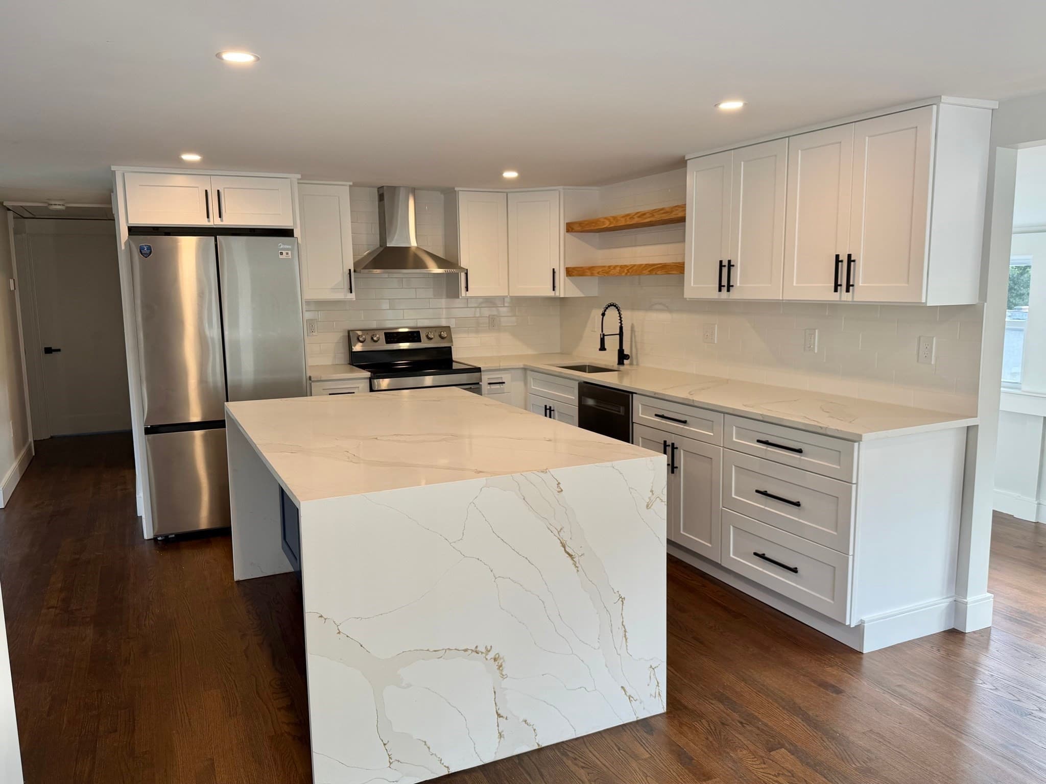 Single Family Residence at 6 Wharton Court, Boston MA 02136, Boston, photo 7 of 21