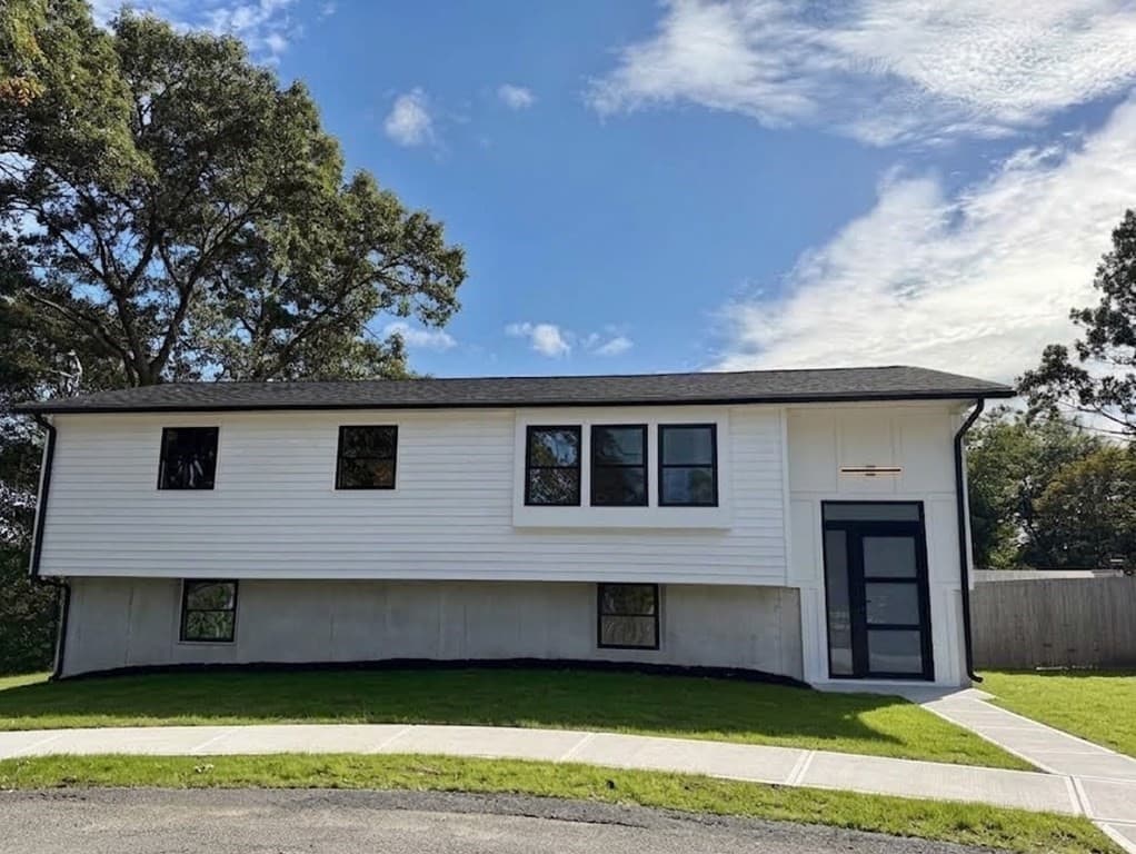 6 Wharton Court, Boston MA 02136