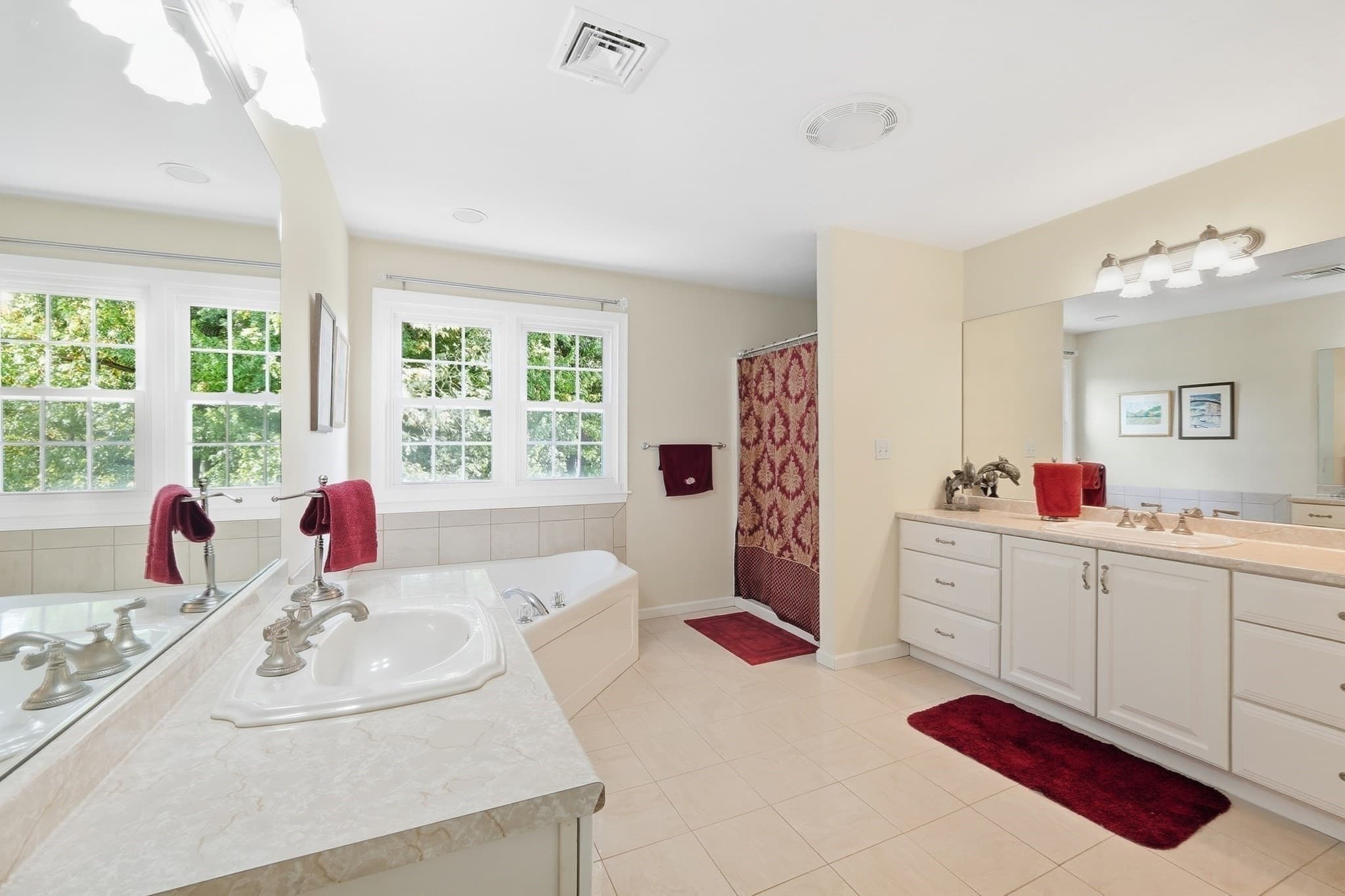 Single Family Residence at 24 Goodnow Ln, Framingham MA 01702, Framingham, photo 17 of 39