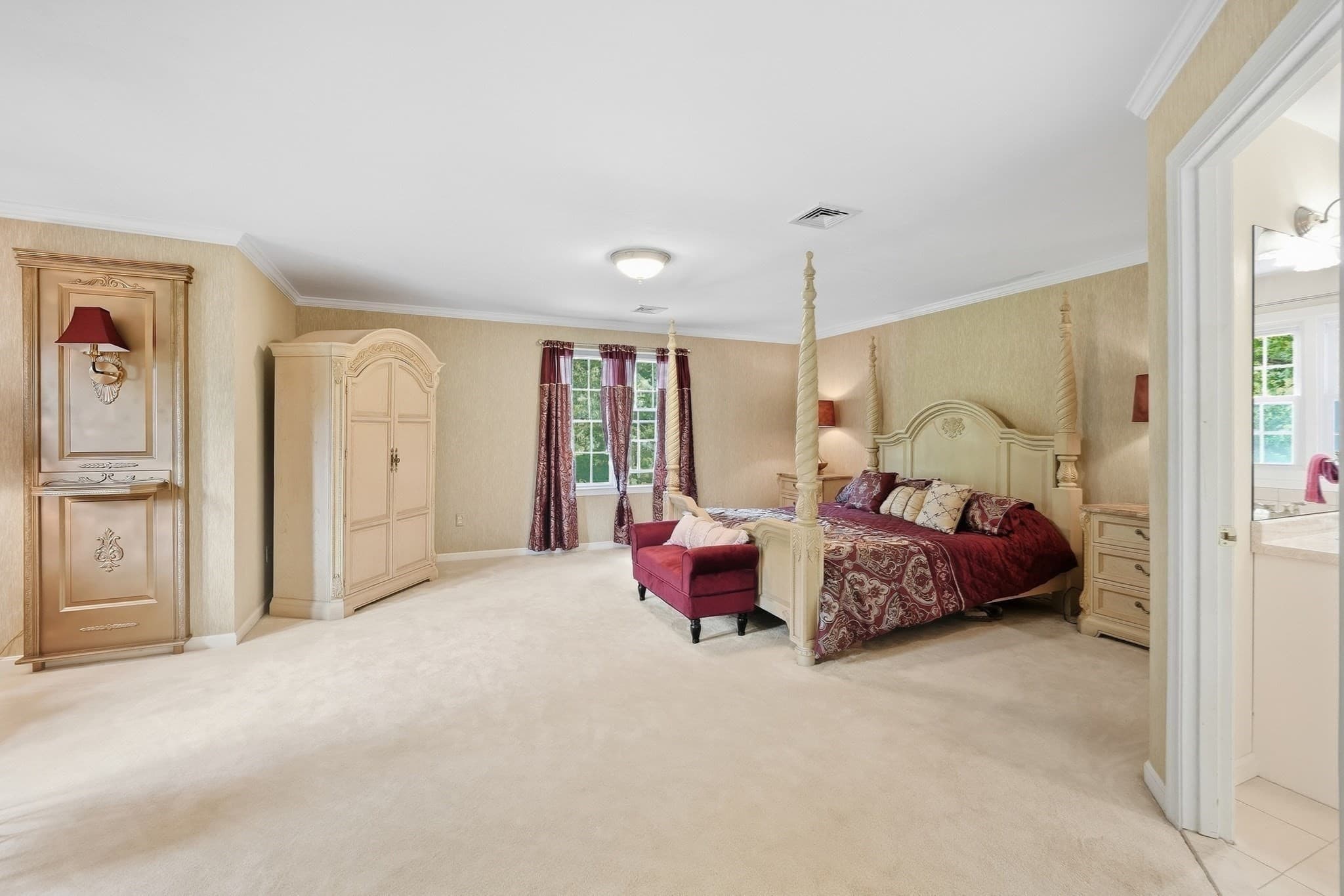Single Family Residence at 24 Goodnow Ln, Framingham MA 01702, Framingham, photo 15 of 39