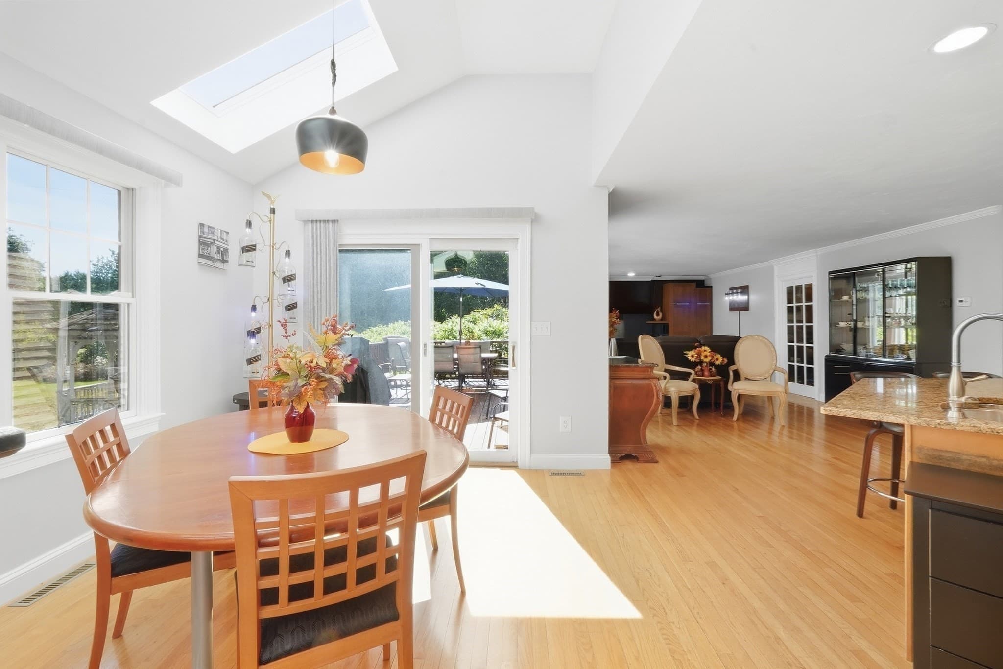 Single Family Residence at 24 Goodnow Ln, Framingham MA 01702, Framingham, photo 4 of 39