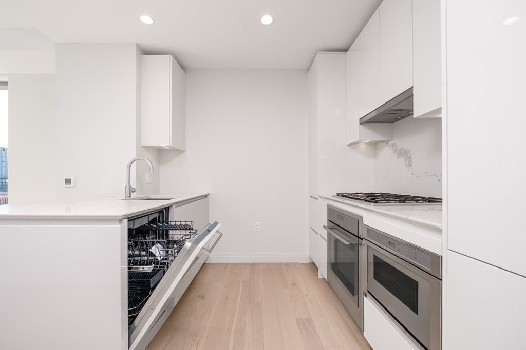 Condominium at 135 Seaport Blvd # 1508, Boston MA 02210, Boston, photo 4 of 32