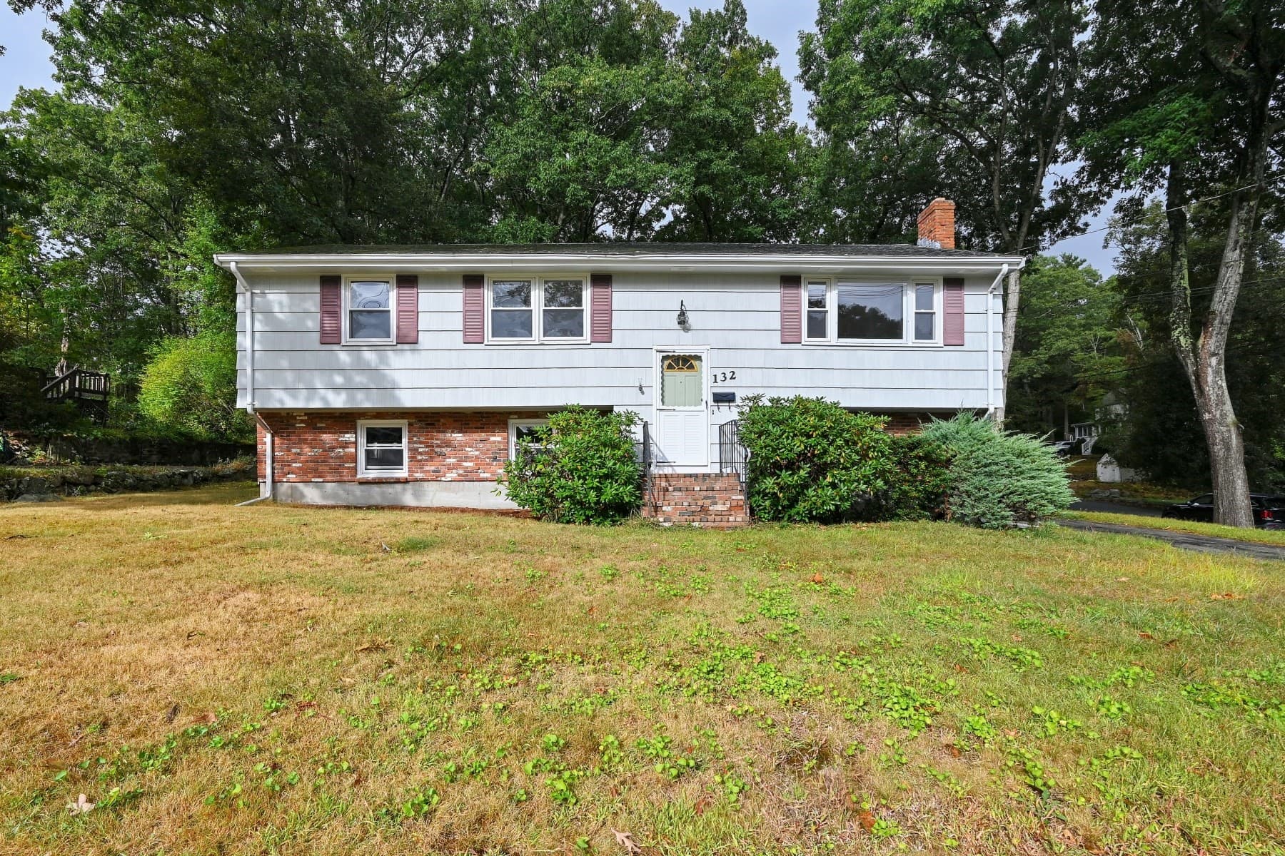 132 Forest St, Weymouth MA 02190