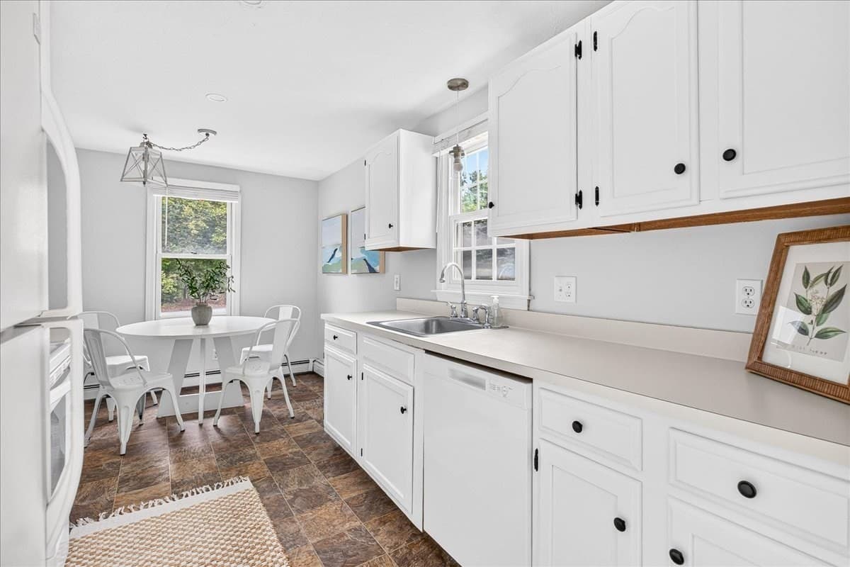 Single Family Residence at 8 Craig St # 8, Plymouth MA 02360, Plymouth, photo 13 of 30