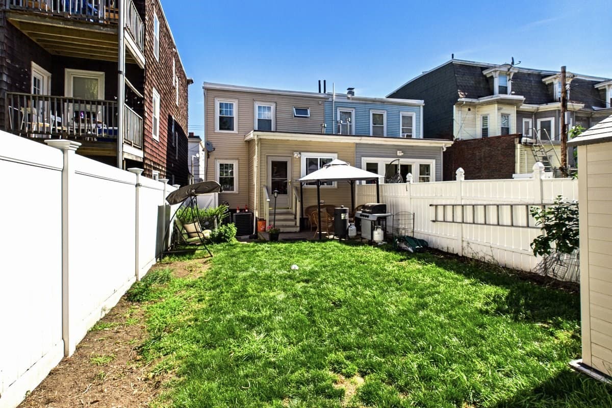 Single Family Residence at 100 Buttonwood St, Boston MA 02125, Boston, photo 7 of 34