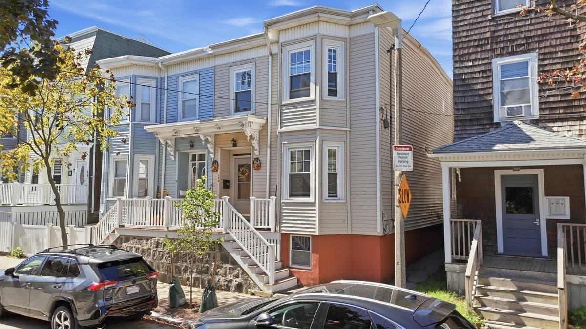 100 Buttonwood St, Boston MA 02125