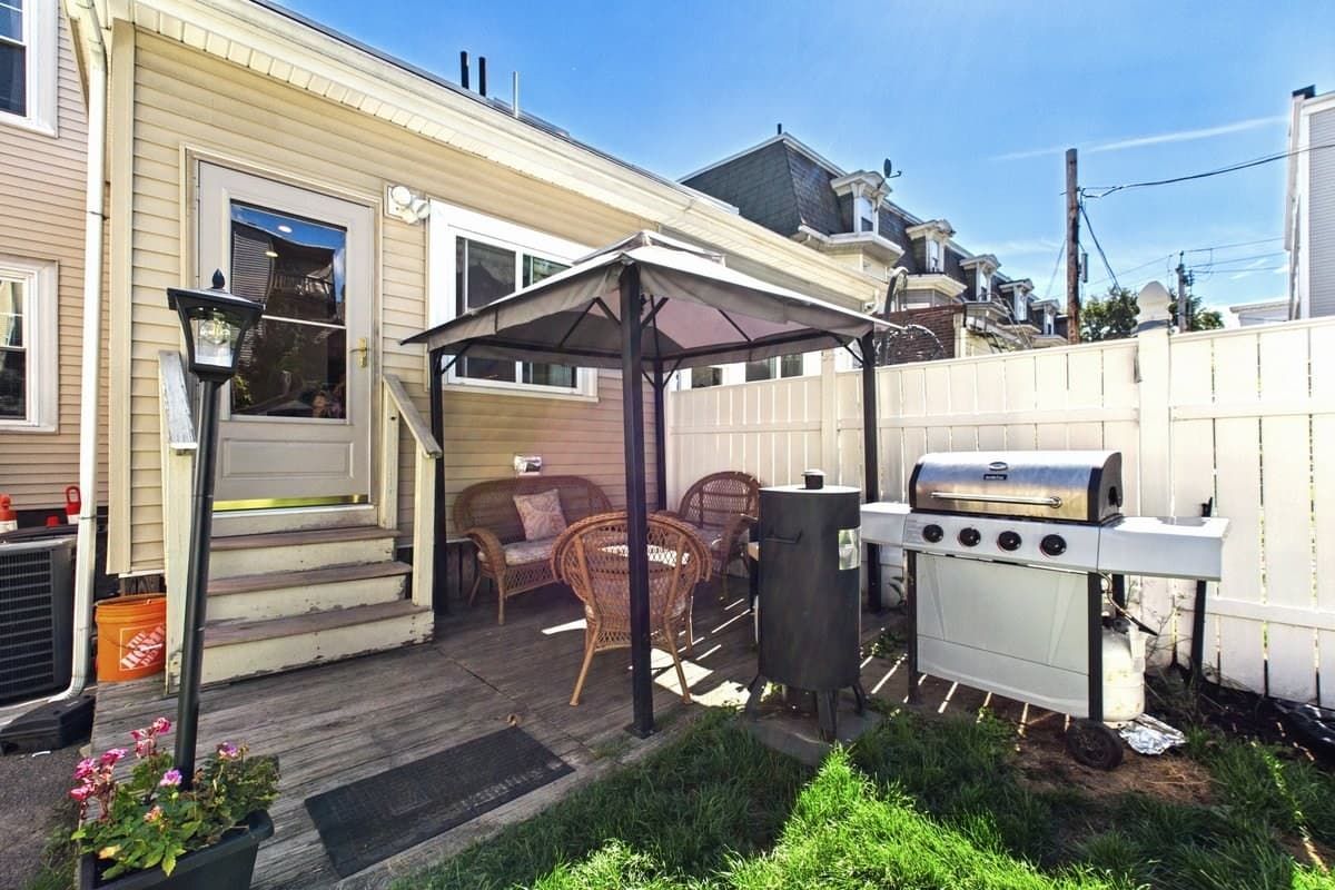 Single Family Residence at 100 Buttonwood St, Boston MA 02125, Boston, photo 5 of 34