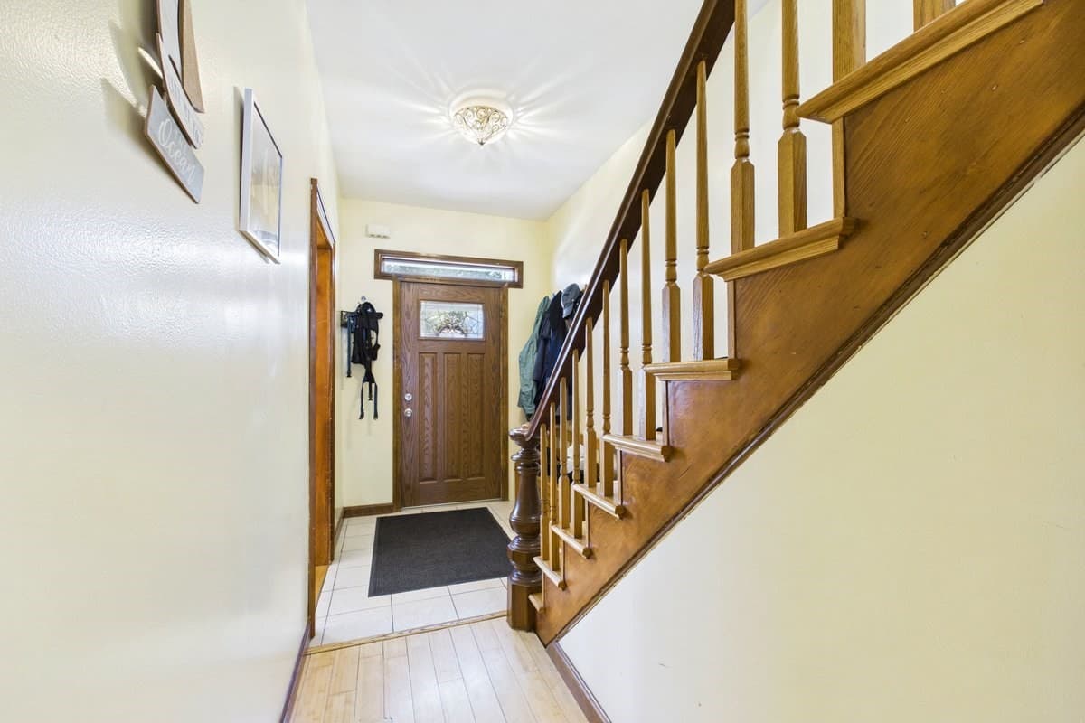 Single Family Residence at 100 Buttonwood St, Boston MA 02125, Boston, photo 9 of 34