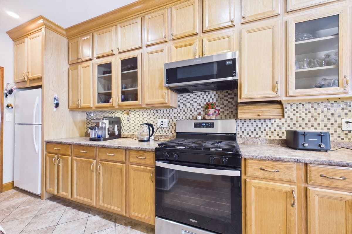 Single Family Residence at 100 Buttonwood St, Boston MA 02125, Boston, photo 14 of 34