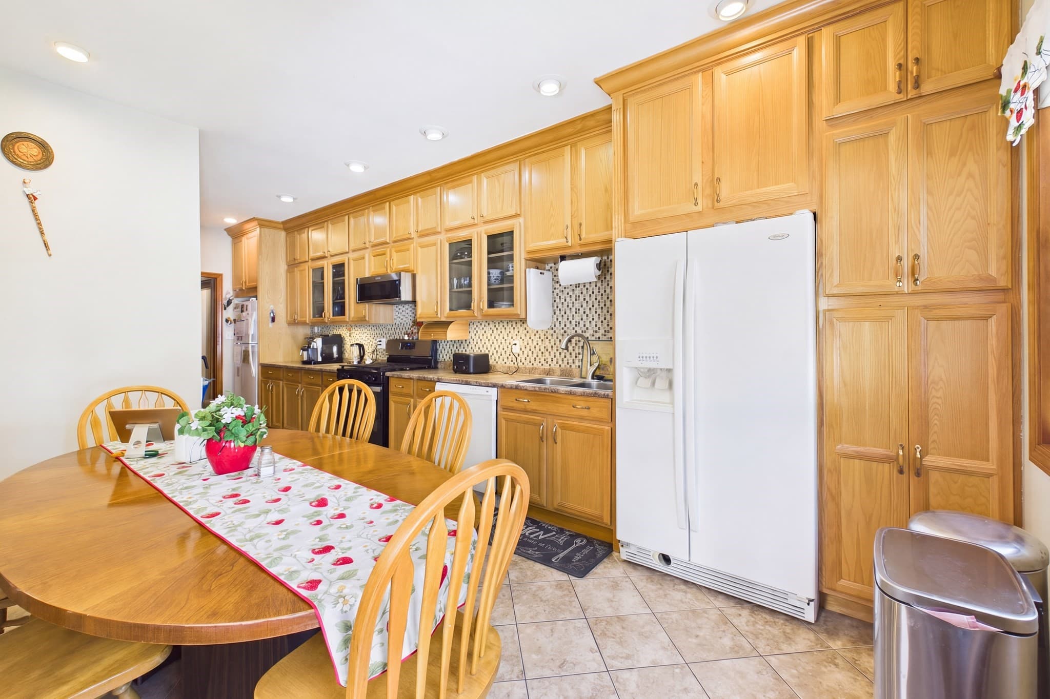 Single Family Residence at 100 Buttonwood St, Boston MA 02125, Boston, photo 11 of 34
