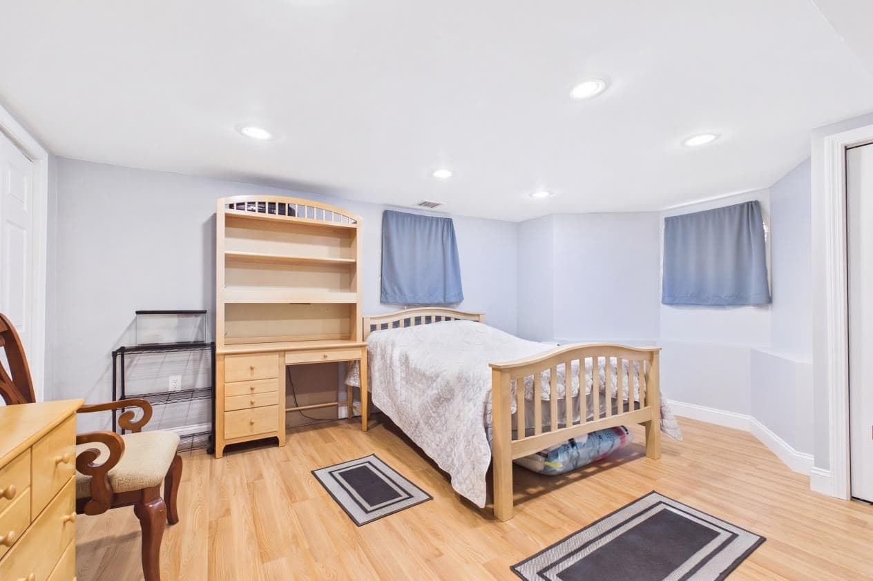 Single Family Residence at 100 Buttonwood St, Boston MA 02125, Boston, photo 25 of 34