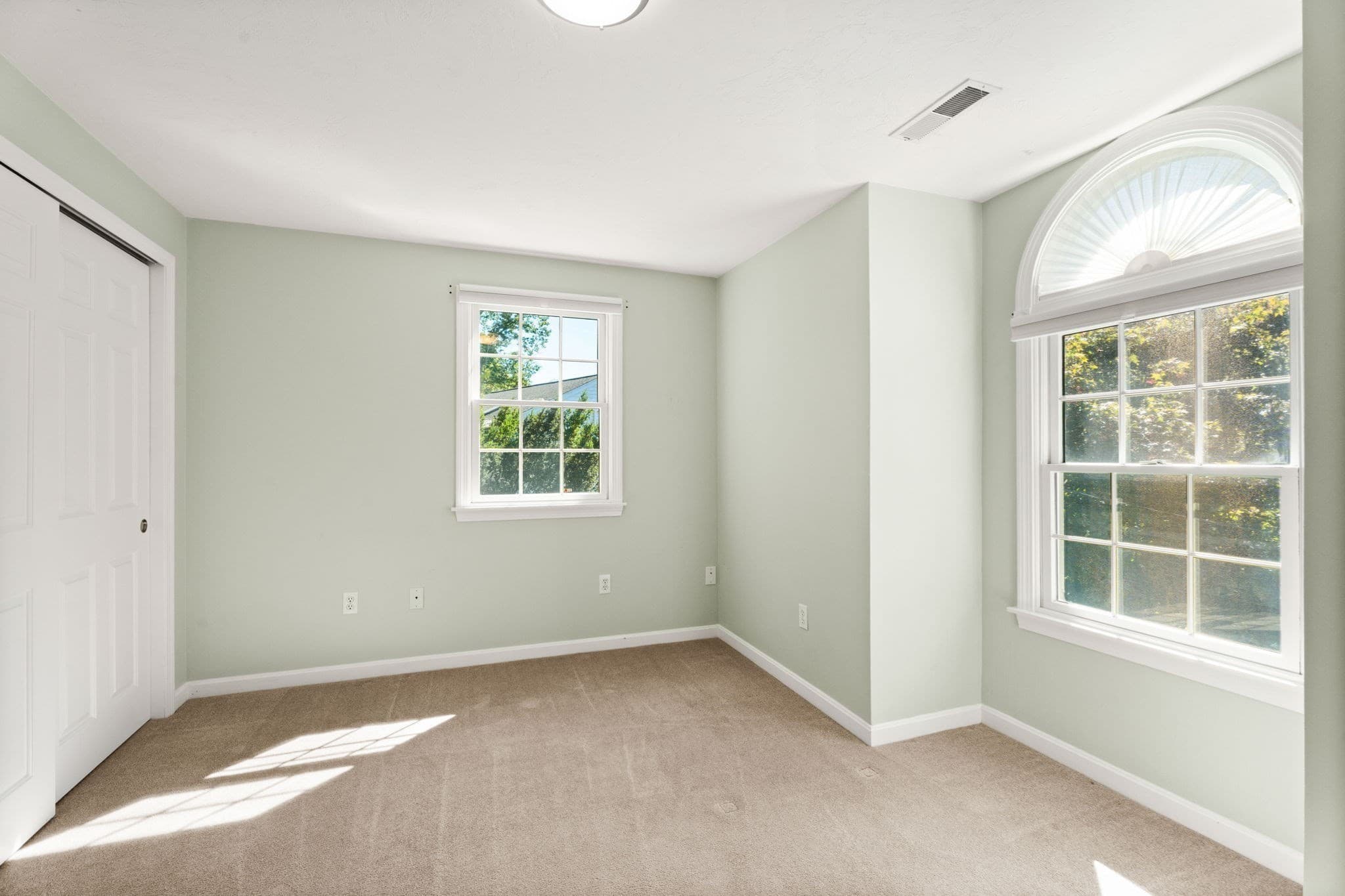 Single Family Residence at 236 Sherburne Ave, Tyngsborough MA 01879, Tyngsborough, photo 18 of 33