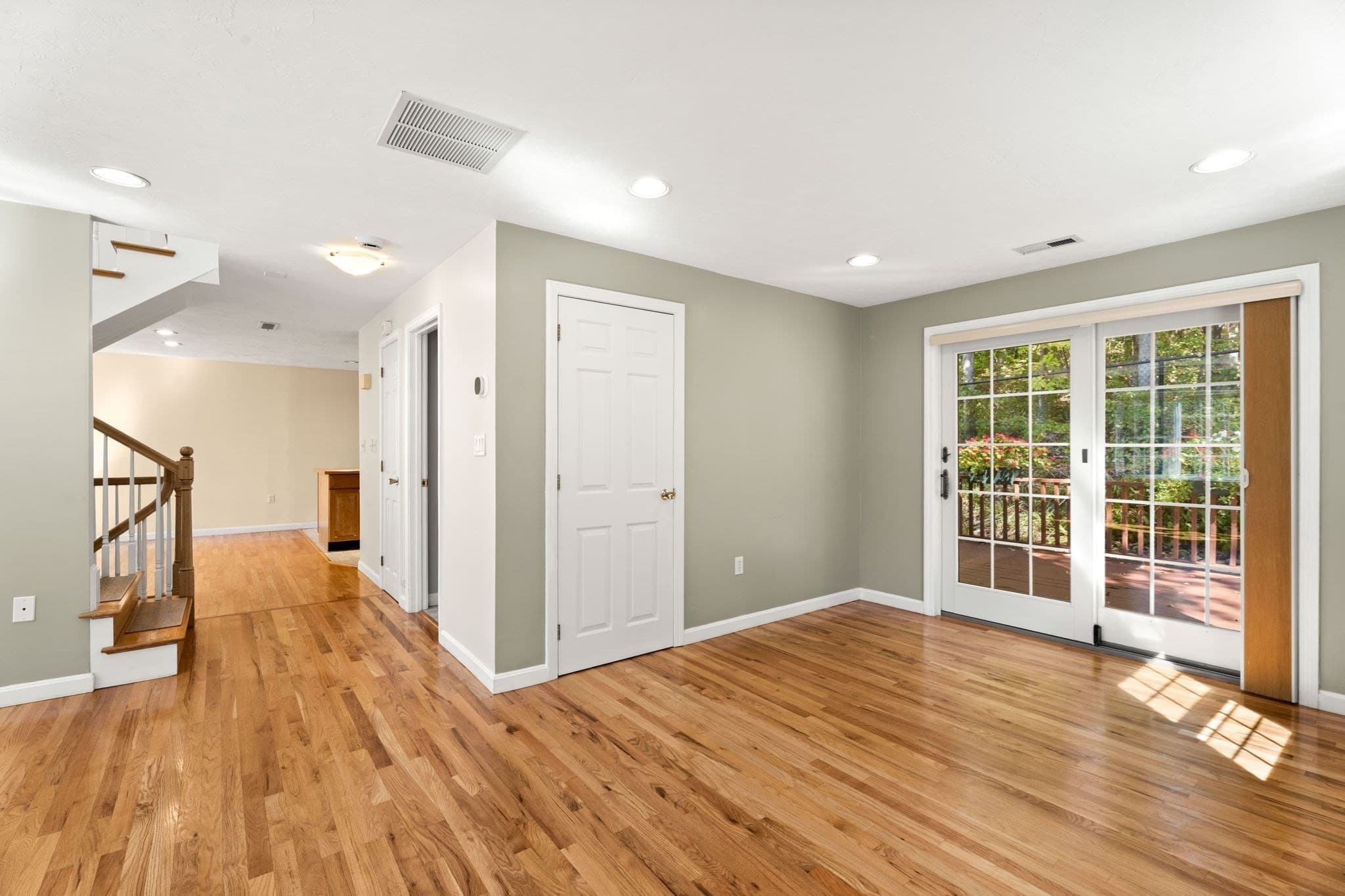 Single Family Residence at 236 Sherburne Ave, Tyngsborough MA 01879, Tyngsborough, photo 11 of 33