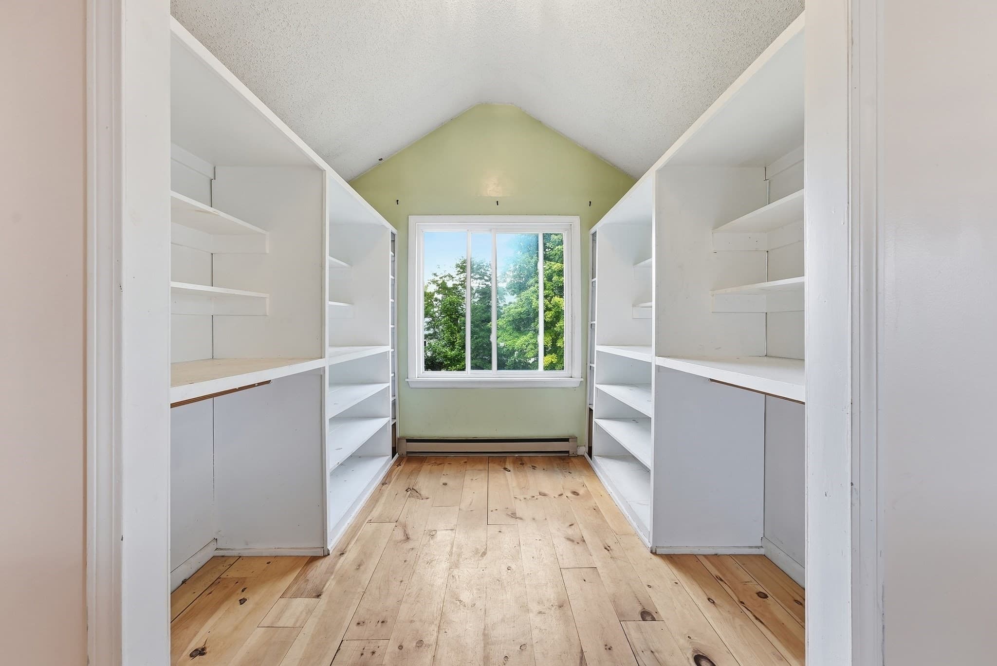 Single Family Residence at 31 Gates St, Holyoke MA 01040, Holyoke, photo 27 of 41