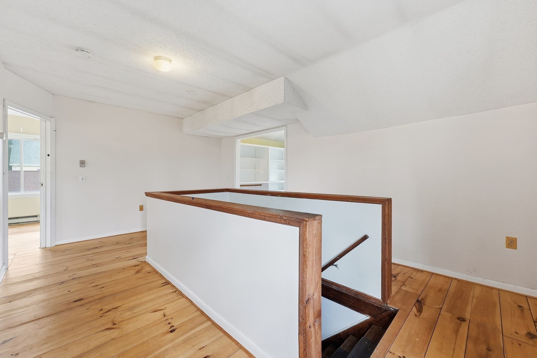 Single Family Residence at 31 Gates St, Holyoke MA 01040, Holyoke, photo 16 of 41