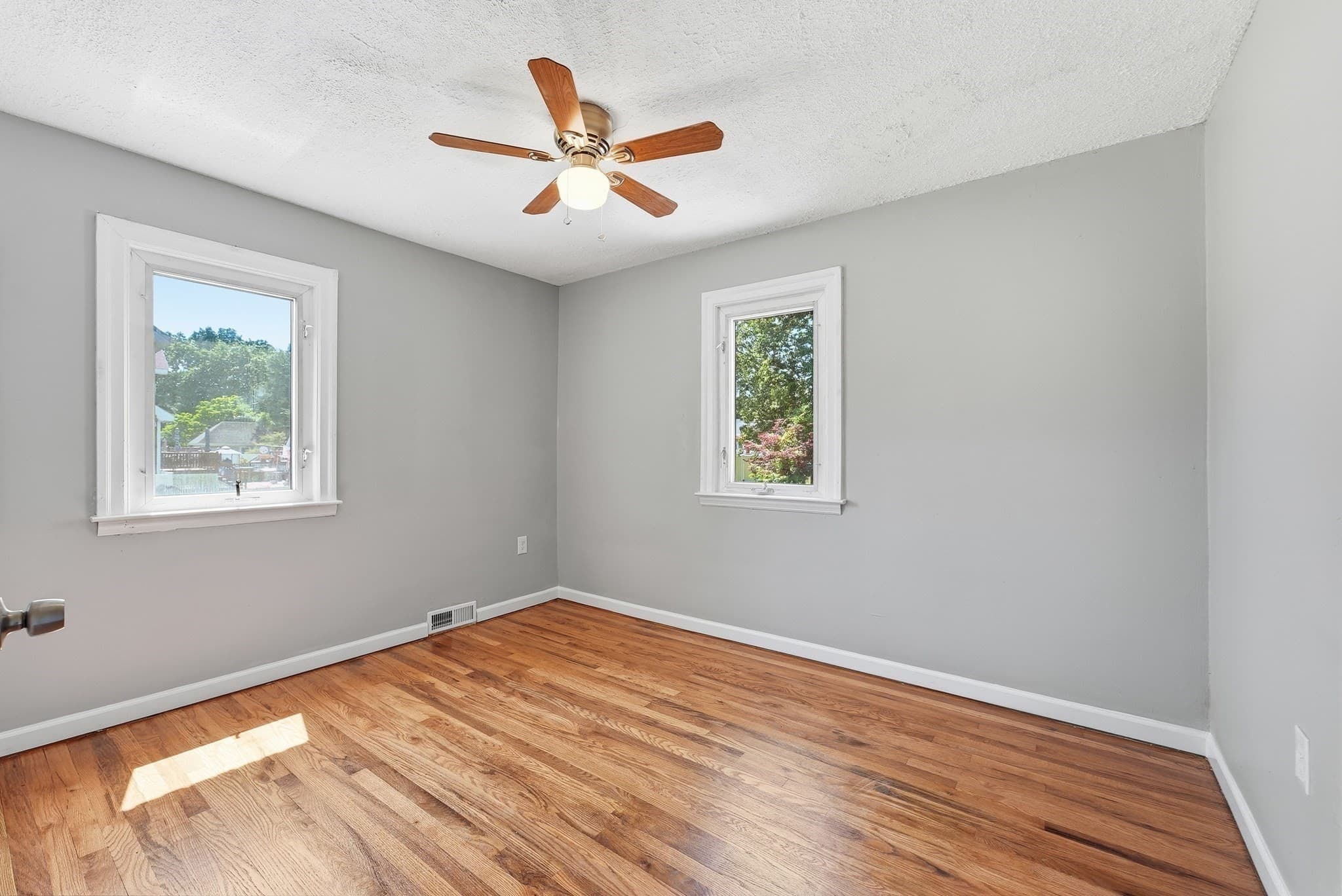 Single Family Residence at 78 Wollaston St, Springfield MA 01119, Springfield, photo 17 of 36