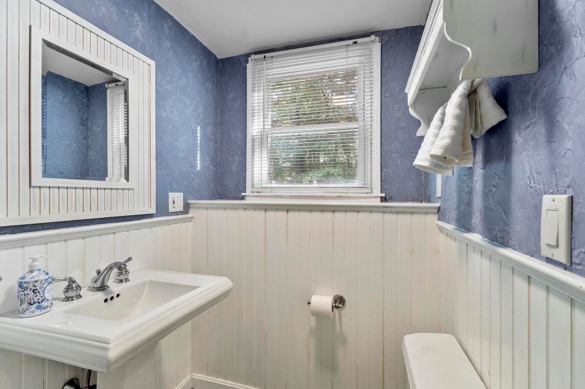 Single Family Residence at 405 Salem Street, Wilmington MA 01887, Wilmington, photo 32 of 42