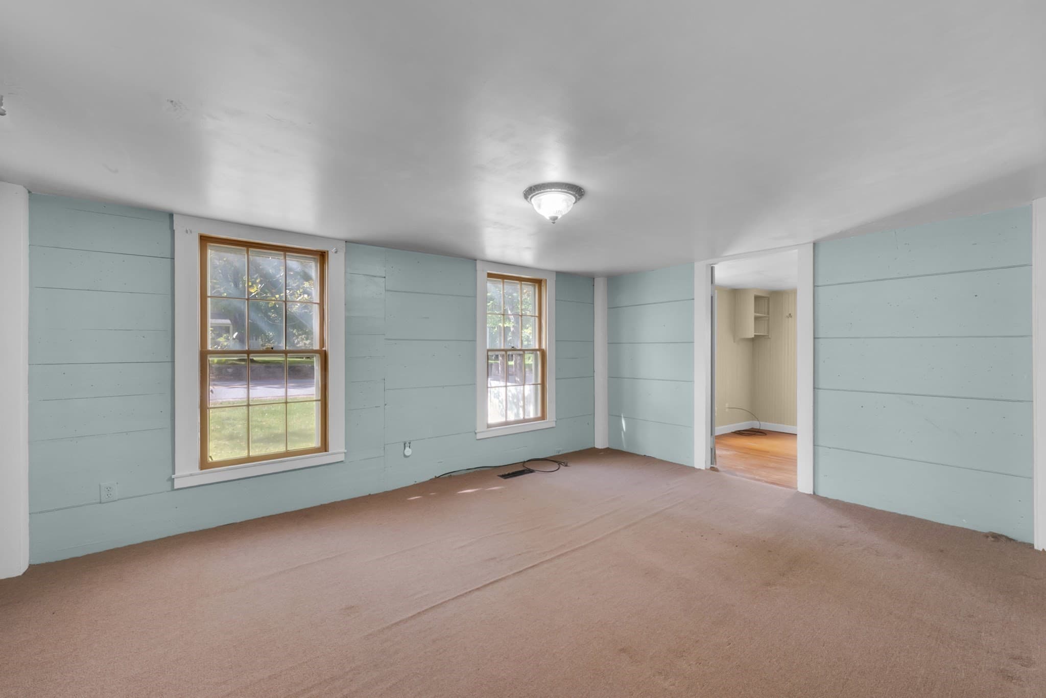Single Family Residence at 3 Fullam Hill Rd, North Brookfield MA 01535, photo 7 of 16