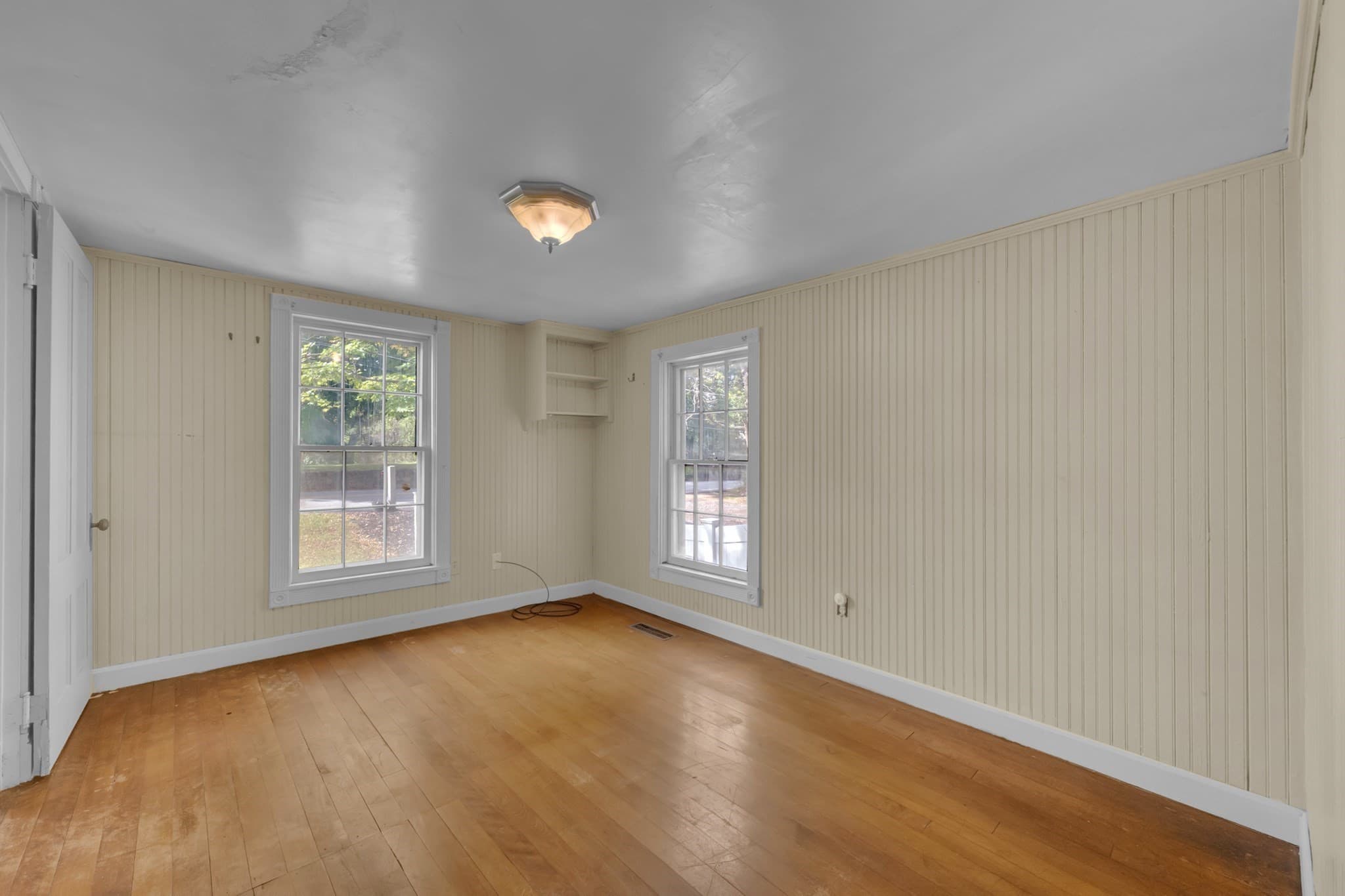 Single Family Residence at 3 Fullam Hill Rd, North Brookfield MA 01535, photo 10 of 16