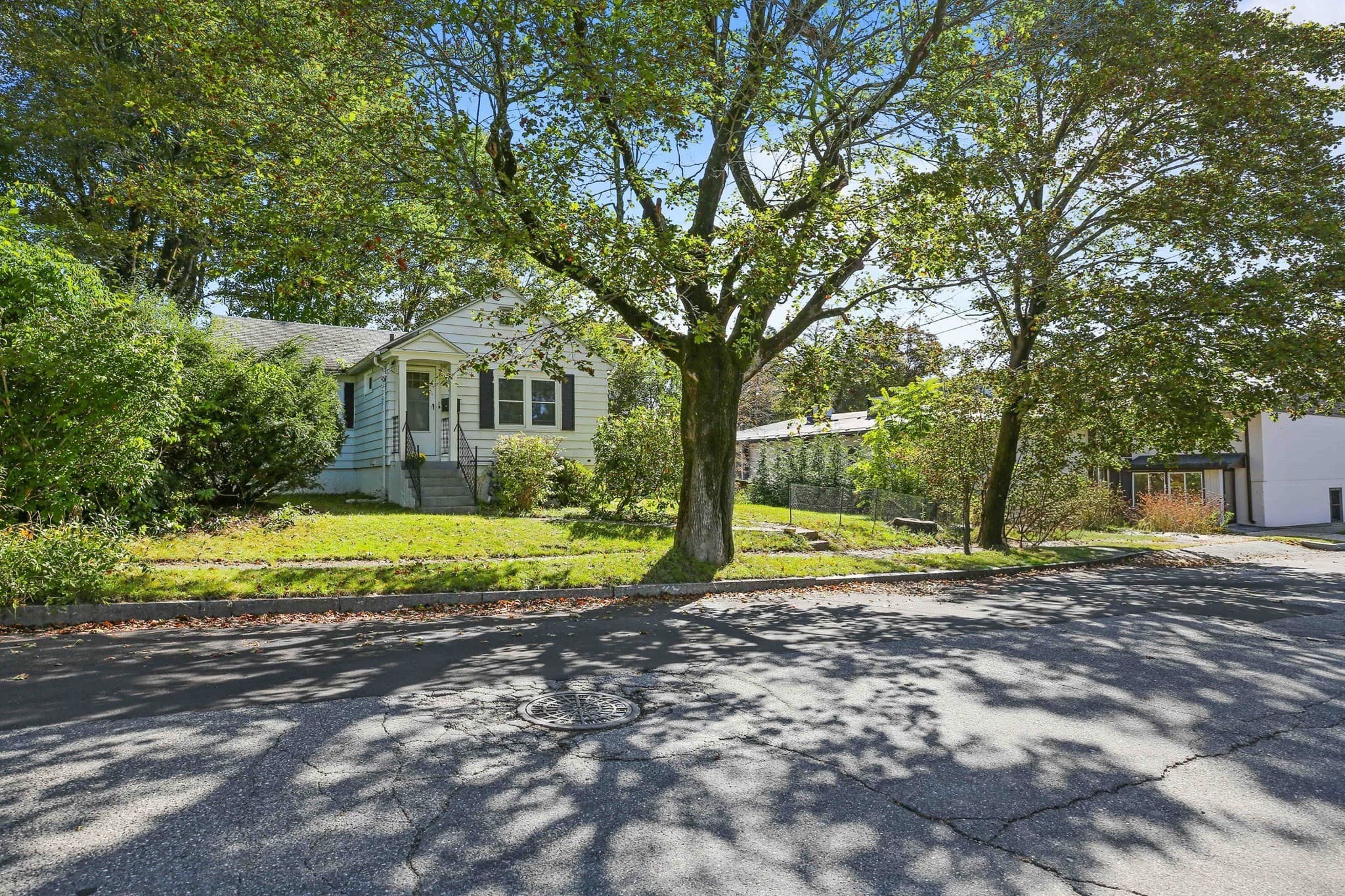 Single Family Residence at 4 Pomona Rd, Worcester MA 01602, Worcester, photo 36 of 37