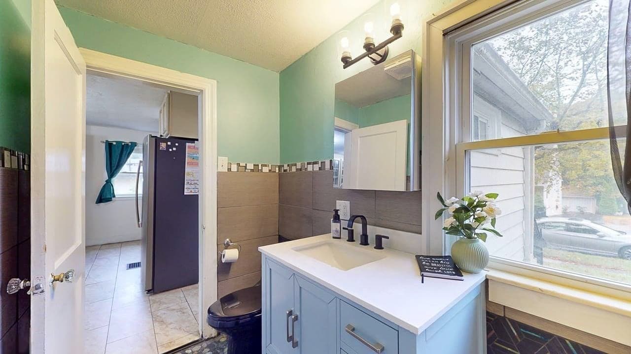 Single Family Residence at 4 Pomona Rd, Worcester MA 01602, Worcester, photo 24 of 37