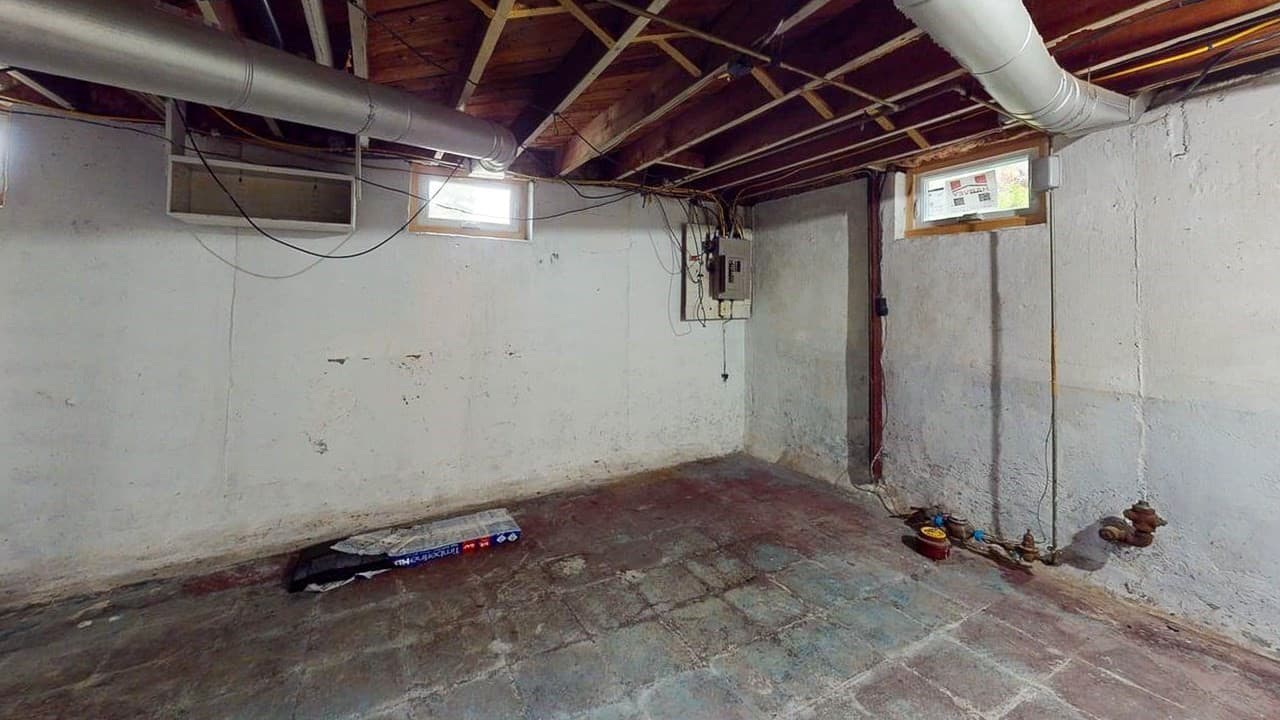 Single Family Residence at 4 Pomona Rd, Worcester MA 01602, Worcester, photo 30 of 37