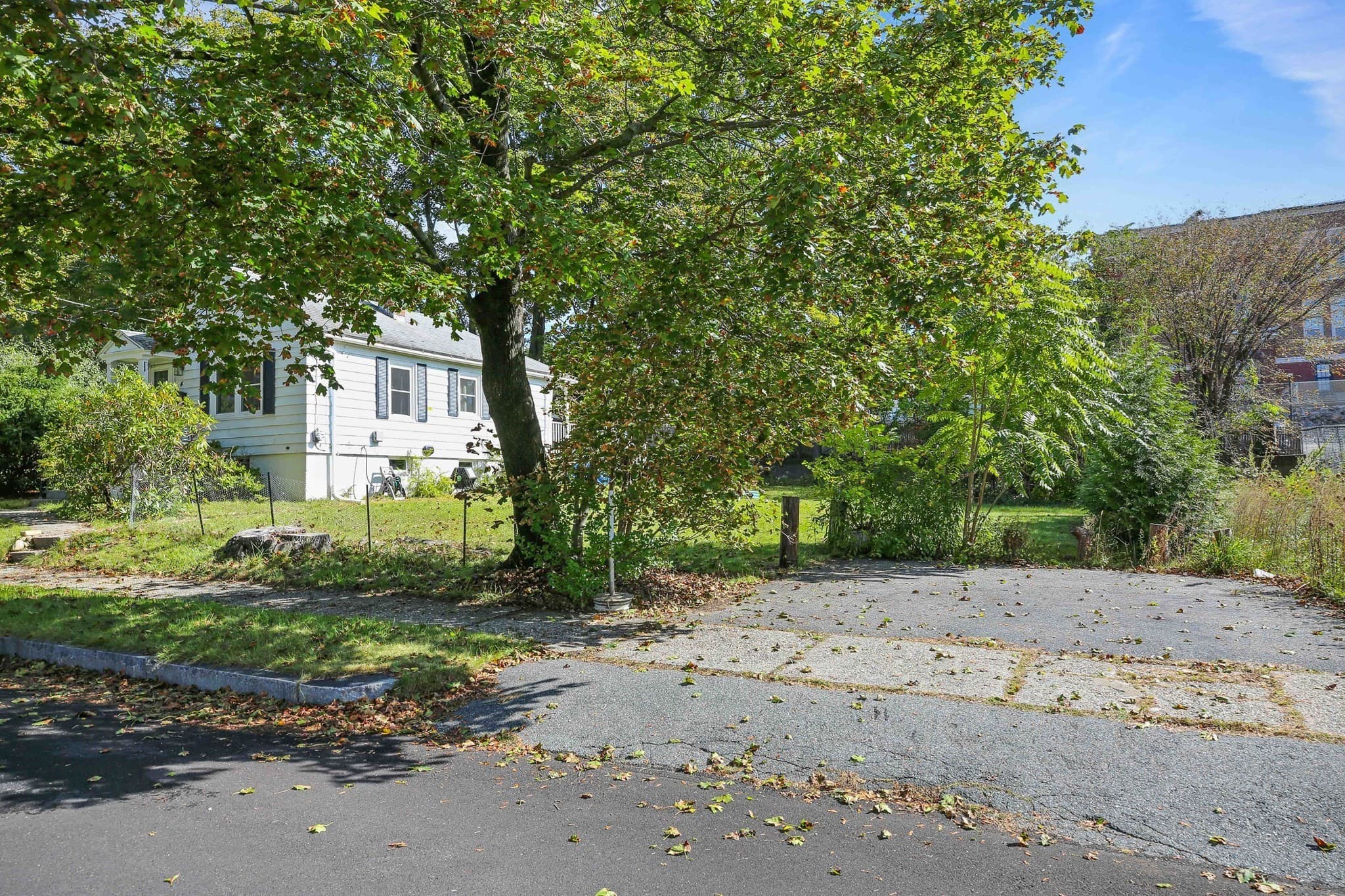 Single Family Residence at 4 Pomona Rd, Worcester MA 01602, Worcester, photo 35 of 37