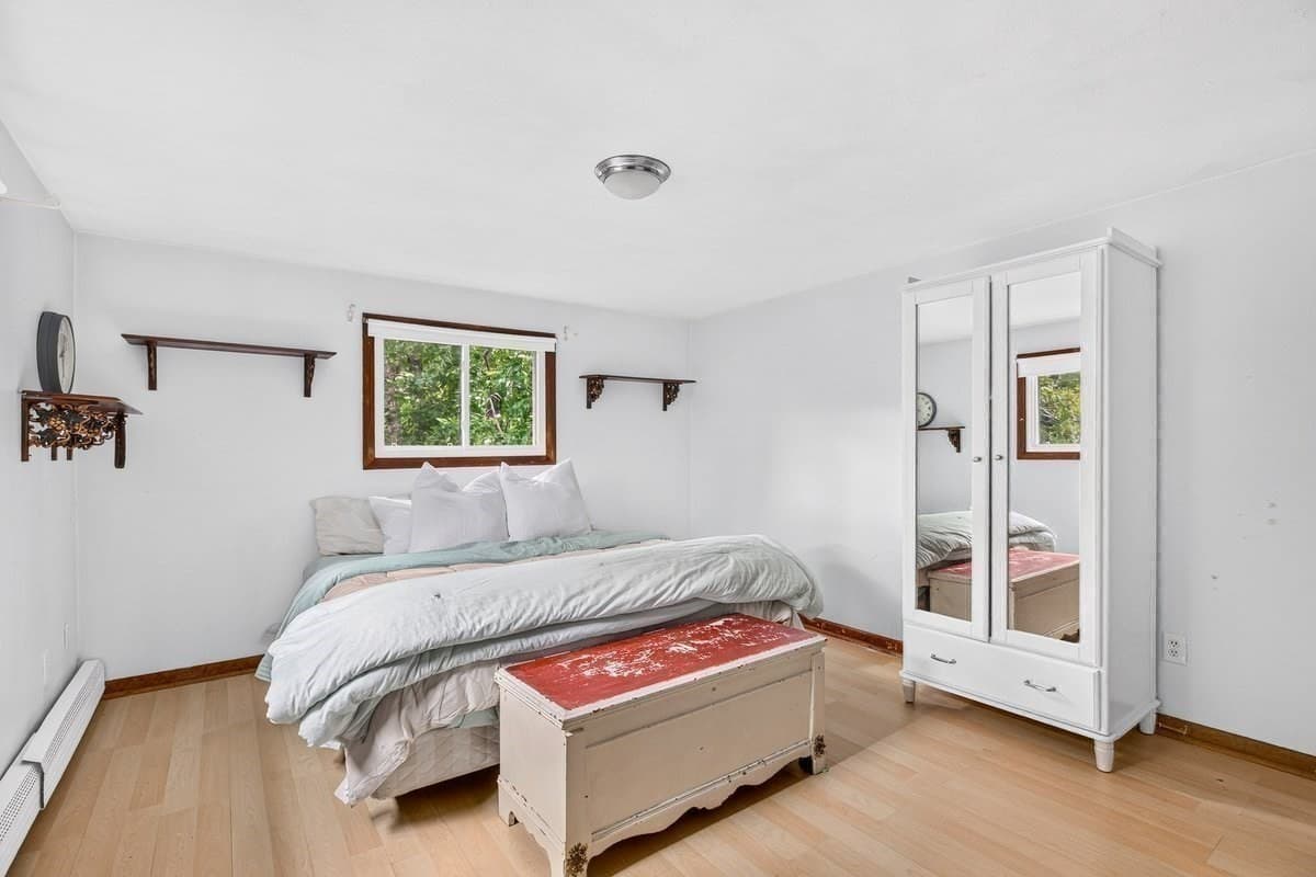 Single Family Residence at 93 Shore Drive, Plymouth MA 02360, Plymouth, photo 12 of 33
