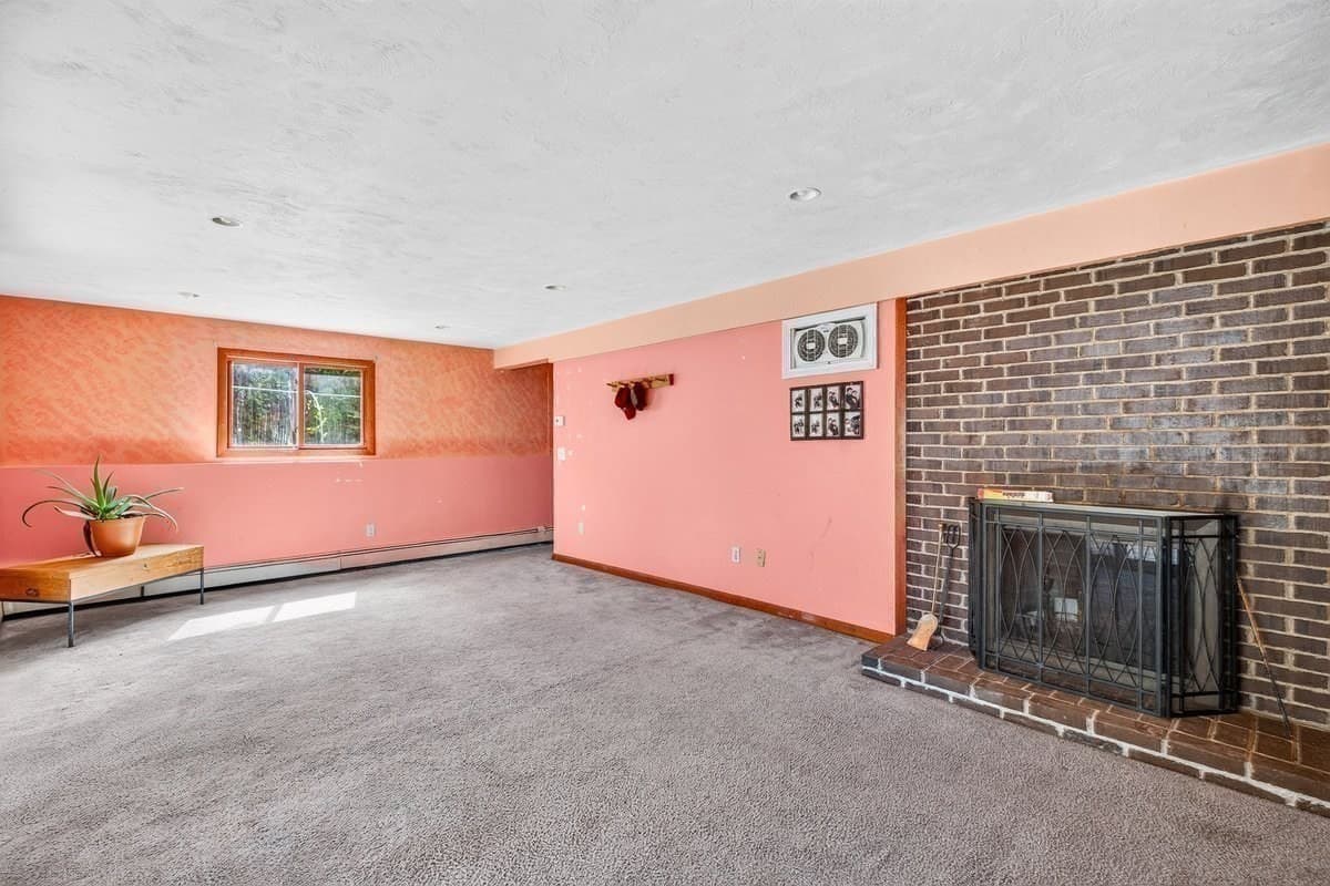 Single Family Residence at 93 Shore Drive, Plymouth MA 02360, Plymouth, photo 21 of 33