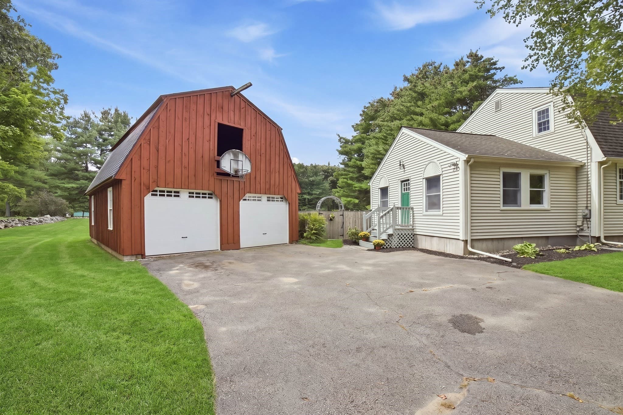 Single Family Residence at 407 Stow Rd, Boxborough MA 01719, Boxborough, photo 3 of 42