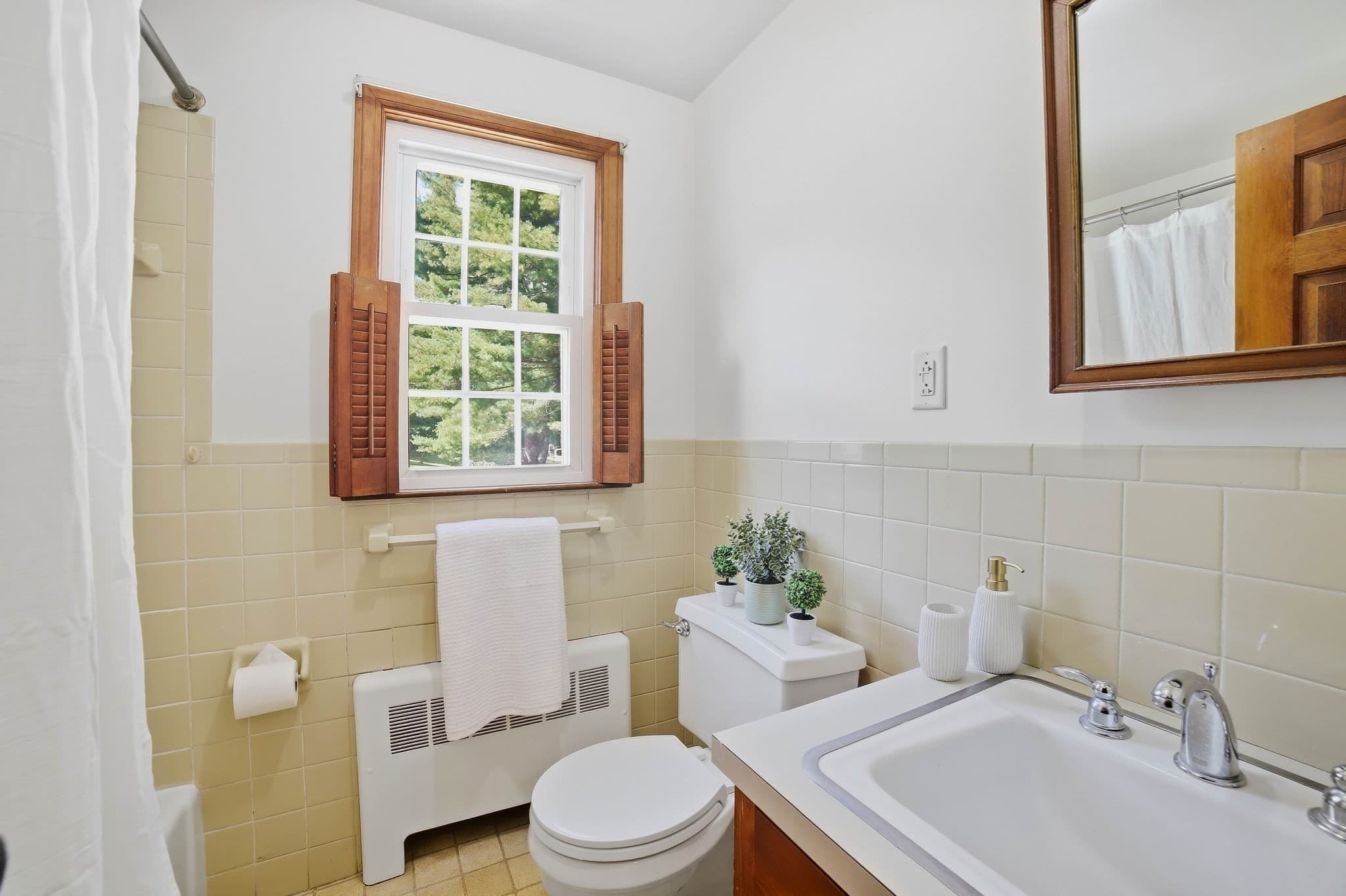 Single Family Residence at 407 Stow Rd, Boxborough MA 01719, Boxborough, photo 25 of 42