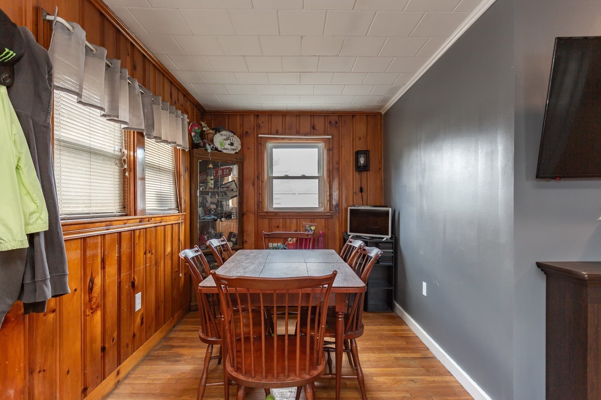 Single Family Residence at 11 Hopewell St, Taunton MA 02078, Taunton, photo 2 of 19