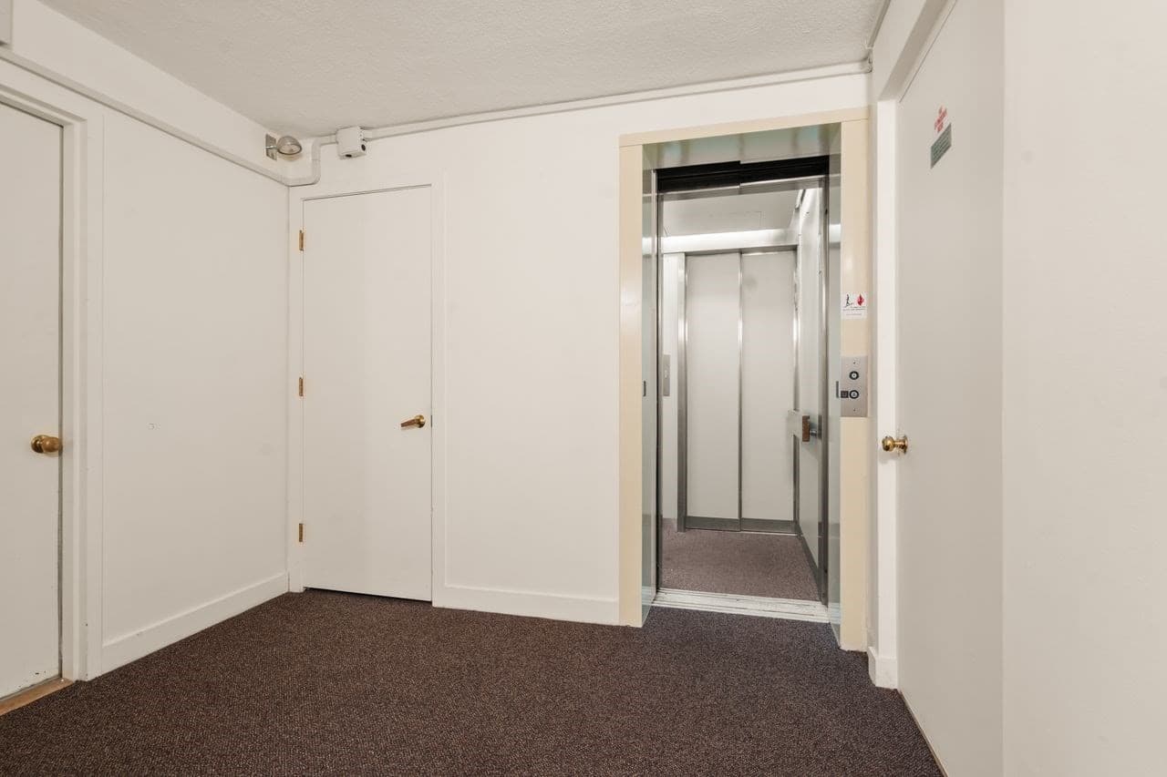 Condominium at 110 Washington Park # 2, Newton MA 02460, Newton, photo 12 of 17