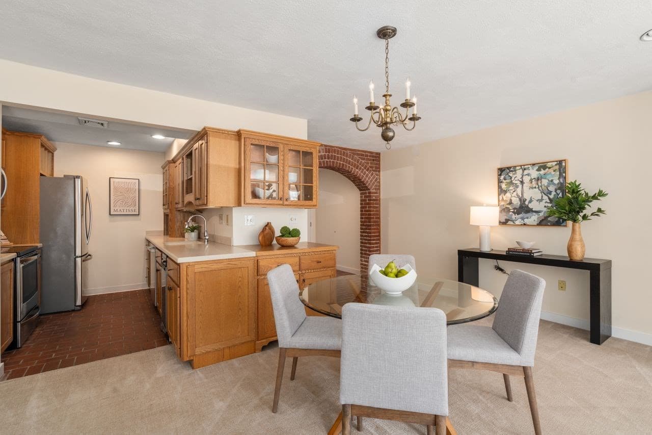 Condominium at 110 Washington Park # 2, Newton MA 02460, Newton, photo 5 of 17