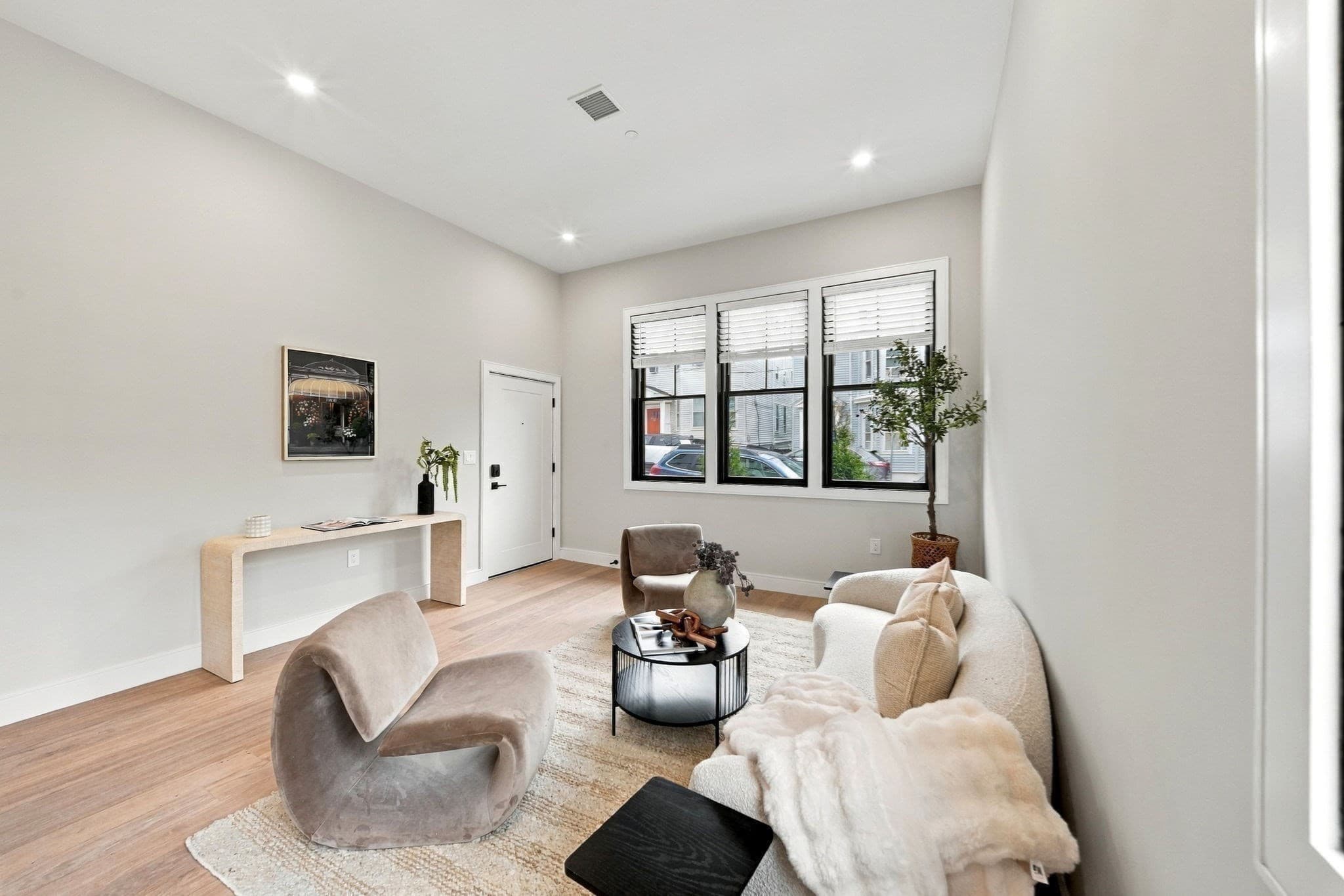 Condominium at 66 Homer Street # 1, Boston MA 02128, Boston, photo 13 of 42